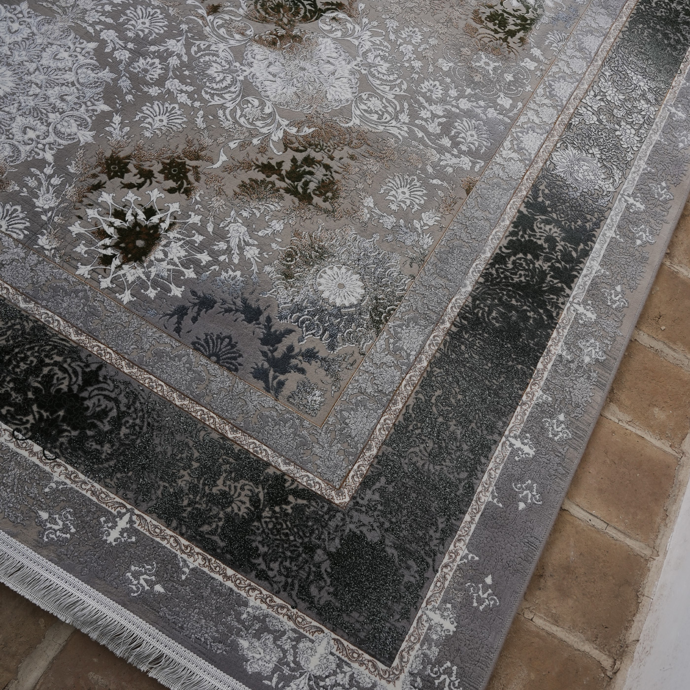 فرش ماشینی 1200 شانه تراکم 3600 گل برجسته طرح رولکس بژ