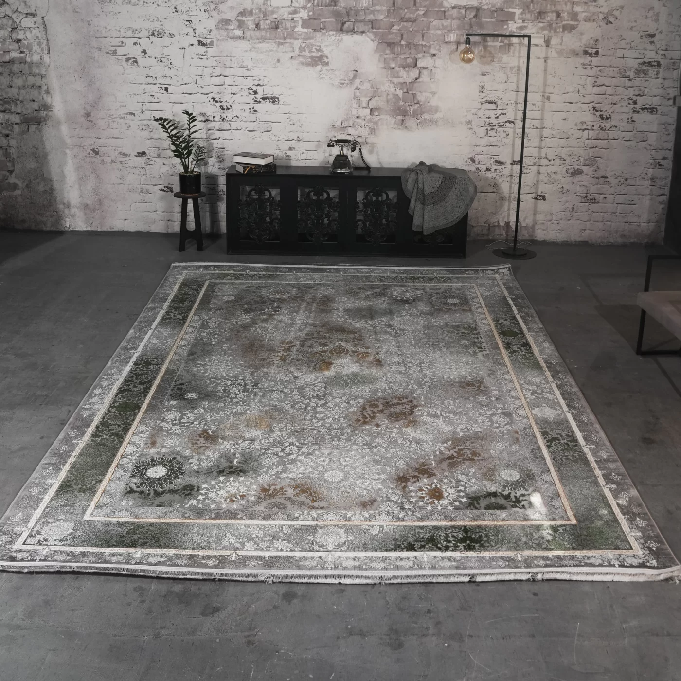 فرش ماشینی 1200 شانه تراکم 3600 گل برجسته طرح رولکس فیلی