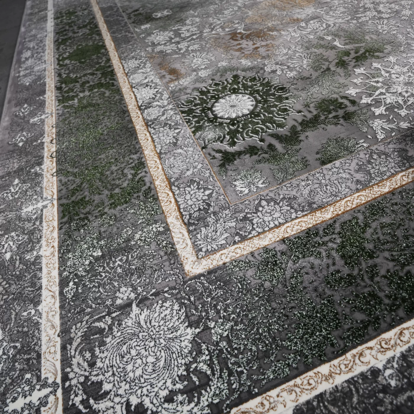 فرش ماشینی 1200 شانه تراکم 3600 گل برجسته طرح رولکس فیلی