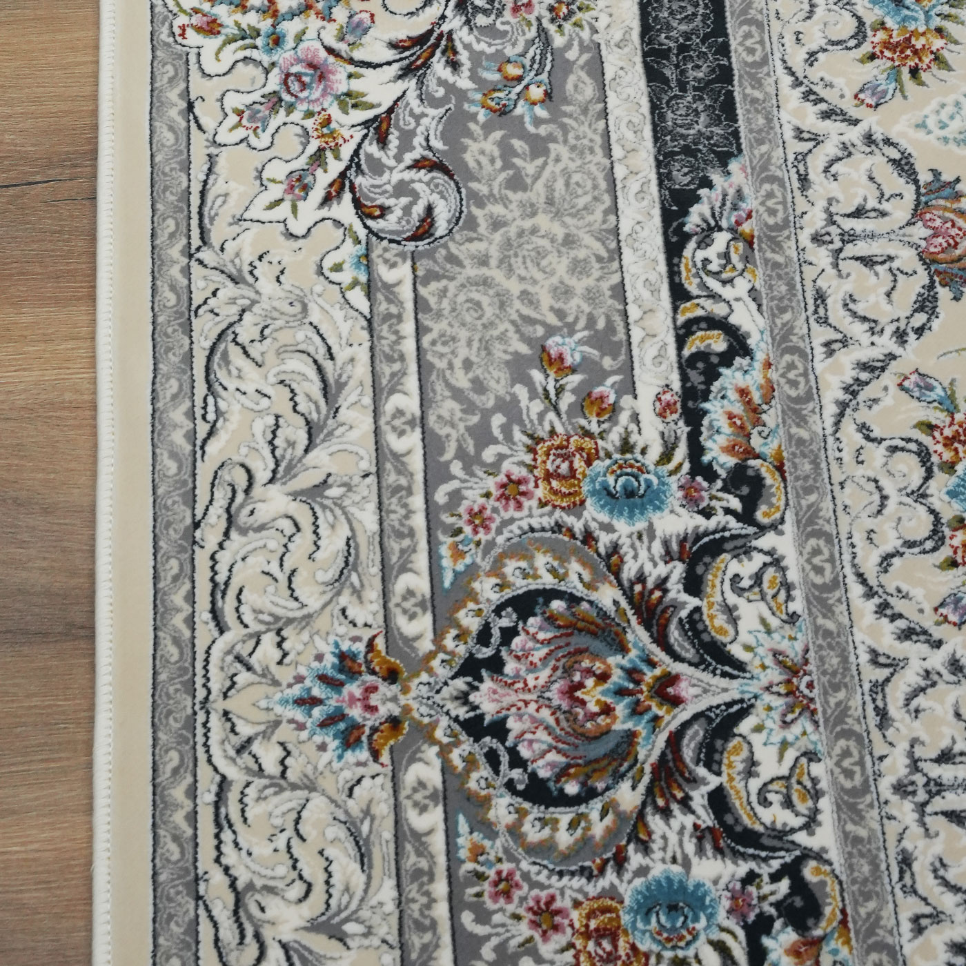 فرش ماشینی 1200 شانه تراکم 3600 طرح روشنک کرم