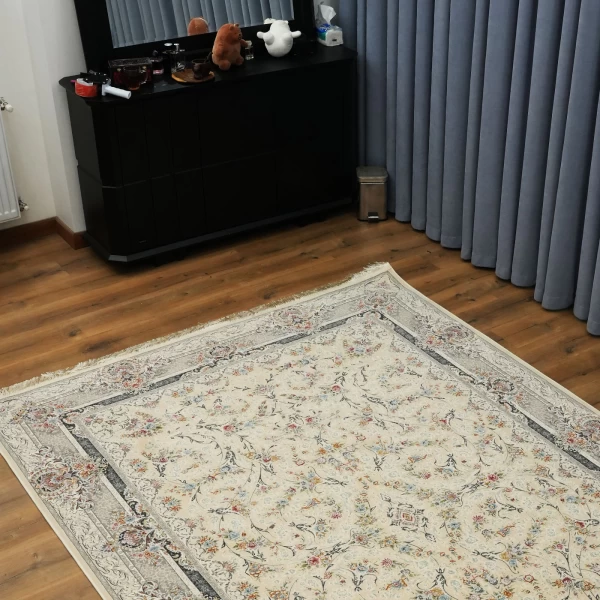 Machine made carpet 1200 reeds 3600 density Roshanak design cream color