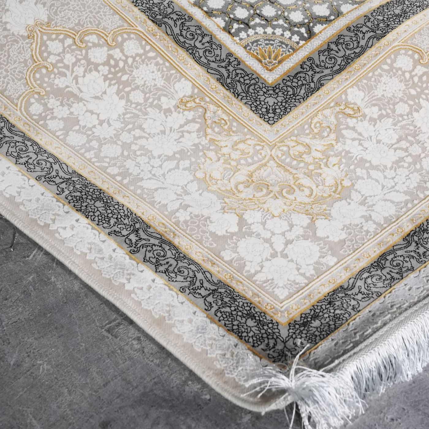 فرش ماشینی 1200 شانه تراکم 3600 گل برجسته طرح صدرا بژ