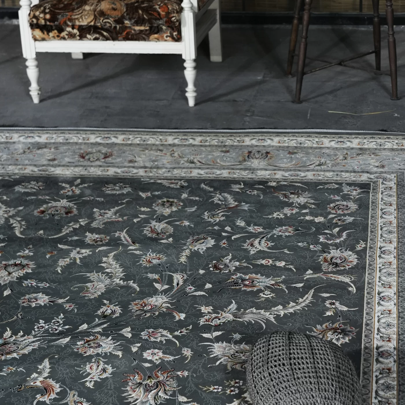 فرش ماشینی 1200 شانه تراکم 3600 گل برجسته طرح سماع دلفینی