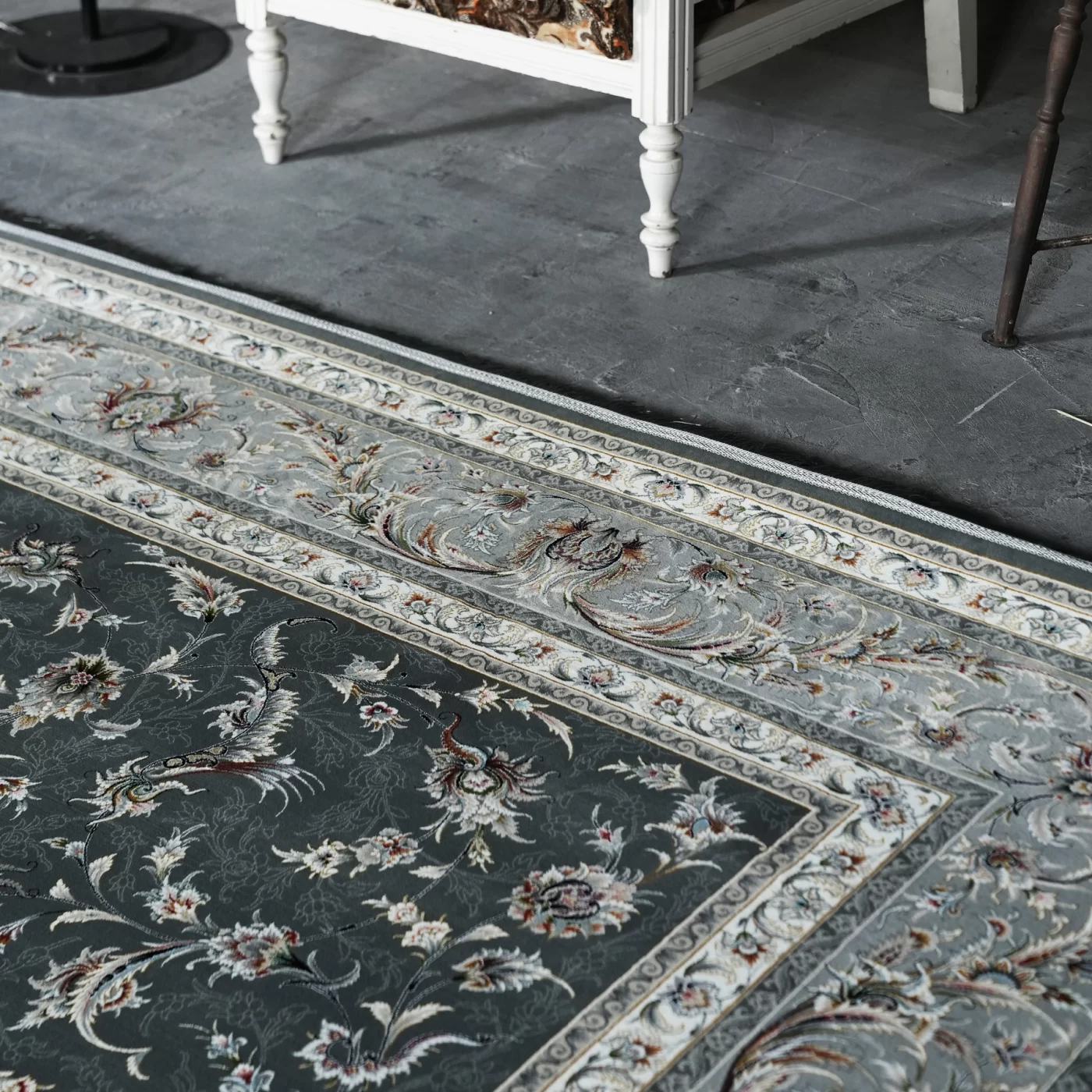 فرش ماشینی 1200 شانه تراکم 3600 گل برجسته طرح سماع دلفینی