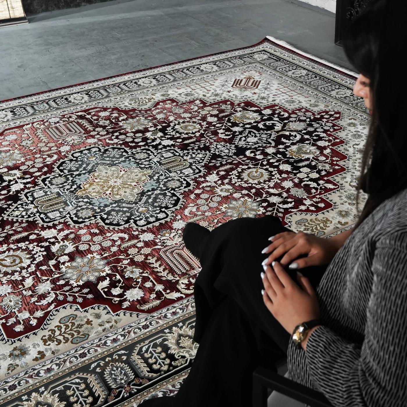 فرش ماشینی 1200 شانه تراکم 3600 گل برجسته طرح شانار لاکی