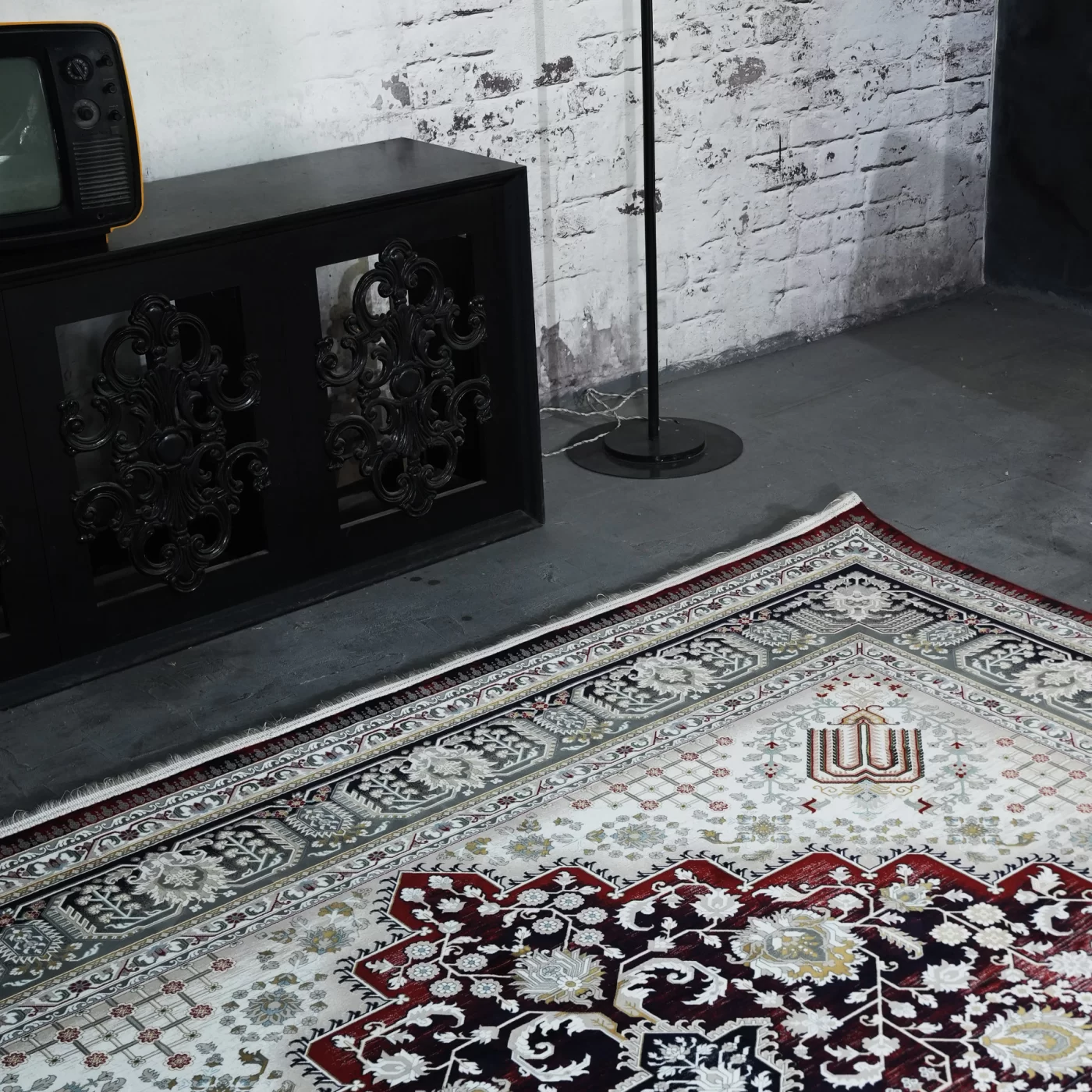 فرش ماشینی 1200 شانه تراکم 3600 گل برجسته طرح شانار لاکی