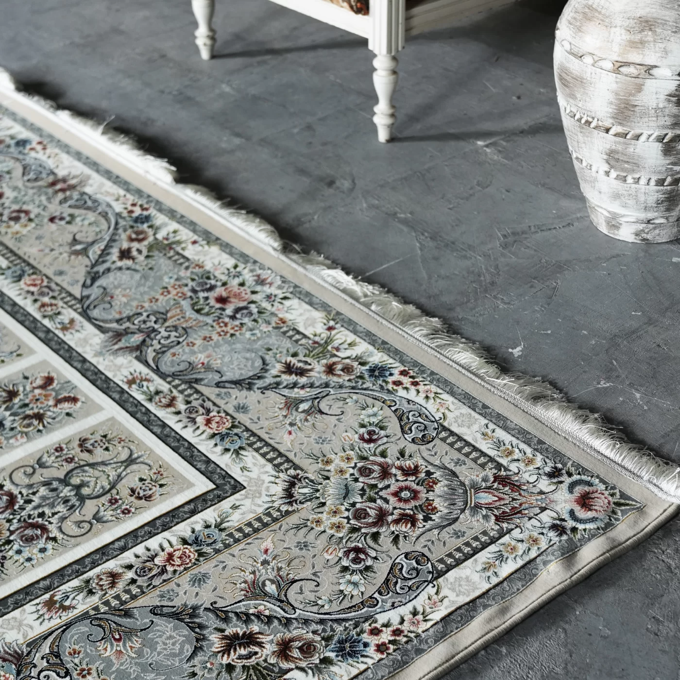 فرش ماشینی 1200 شانه تراکم 3600 گل برجسته طرح شور انگیز بژ