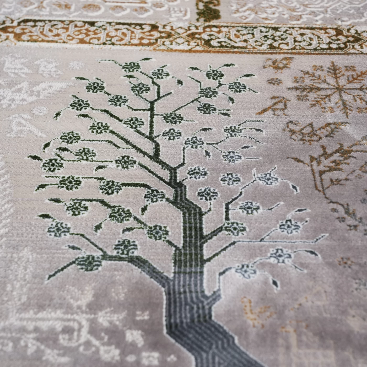 فرش ماشینی 1200 شانه تراکم 3600 گل برجسته طرح سپیدار بژ