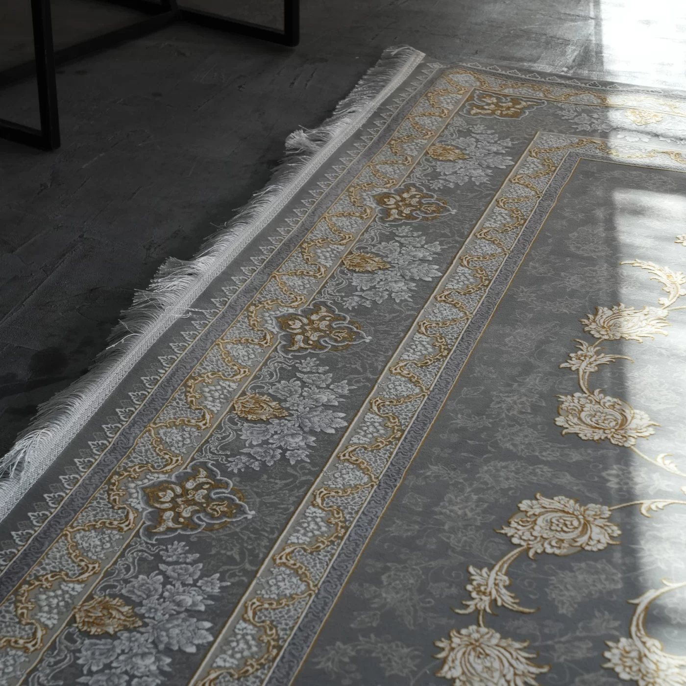 فرش ماشینی 1200 شانه تراکم 3600 گل برجسته طرح تارا دلفینی