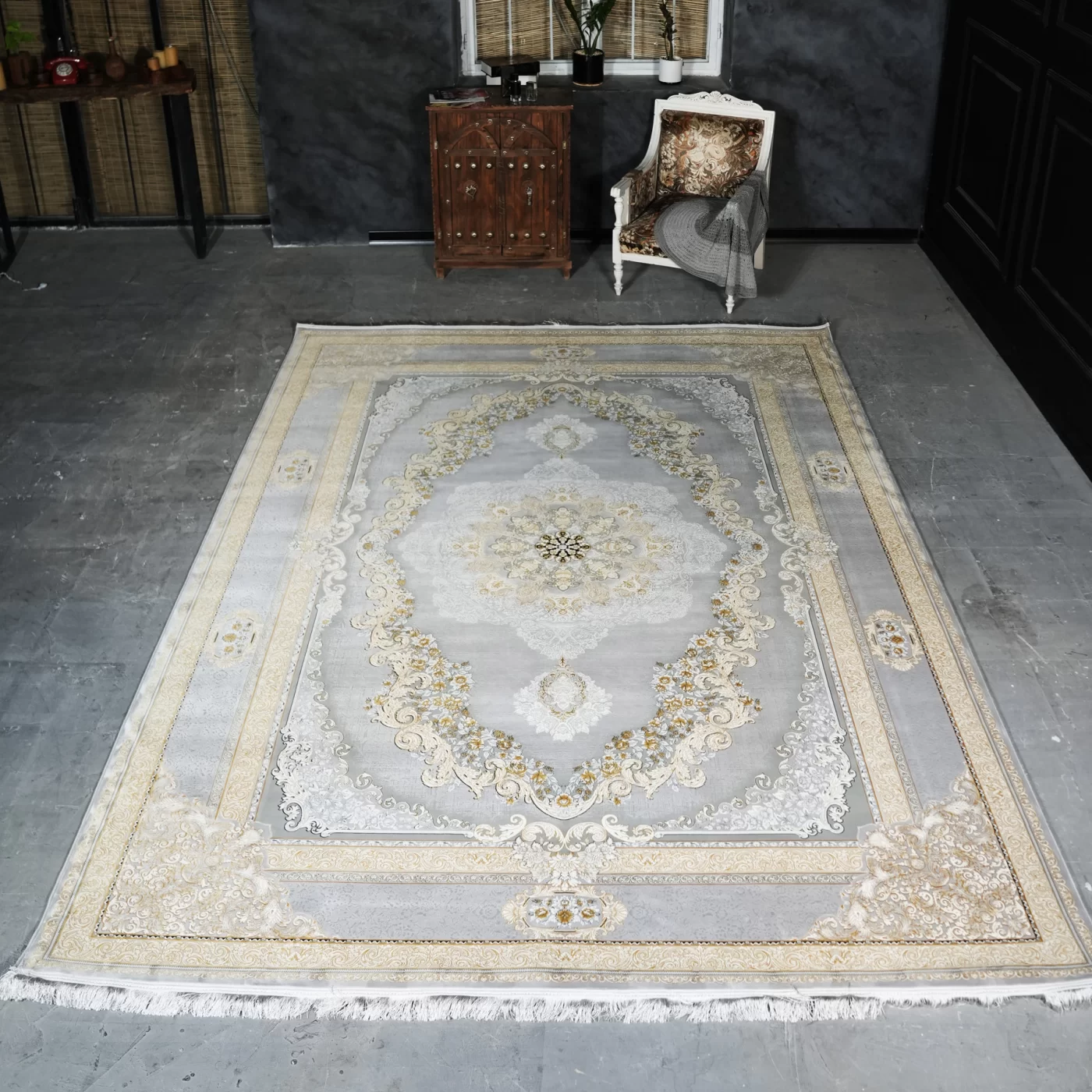 فرش ماشینی 1200 شانه تراکم 3600 گل برجسته طرح ویکتوریا نقره ای