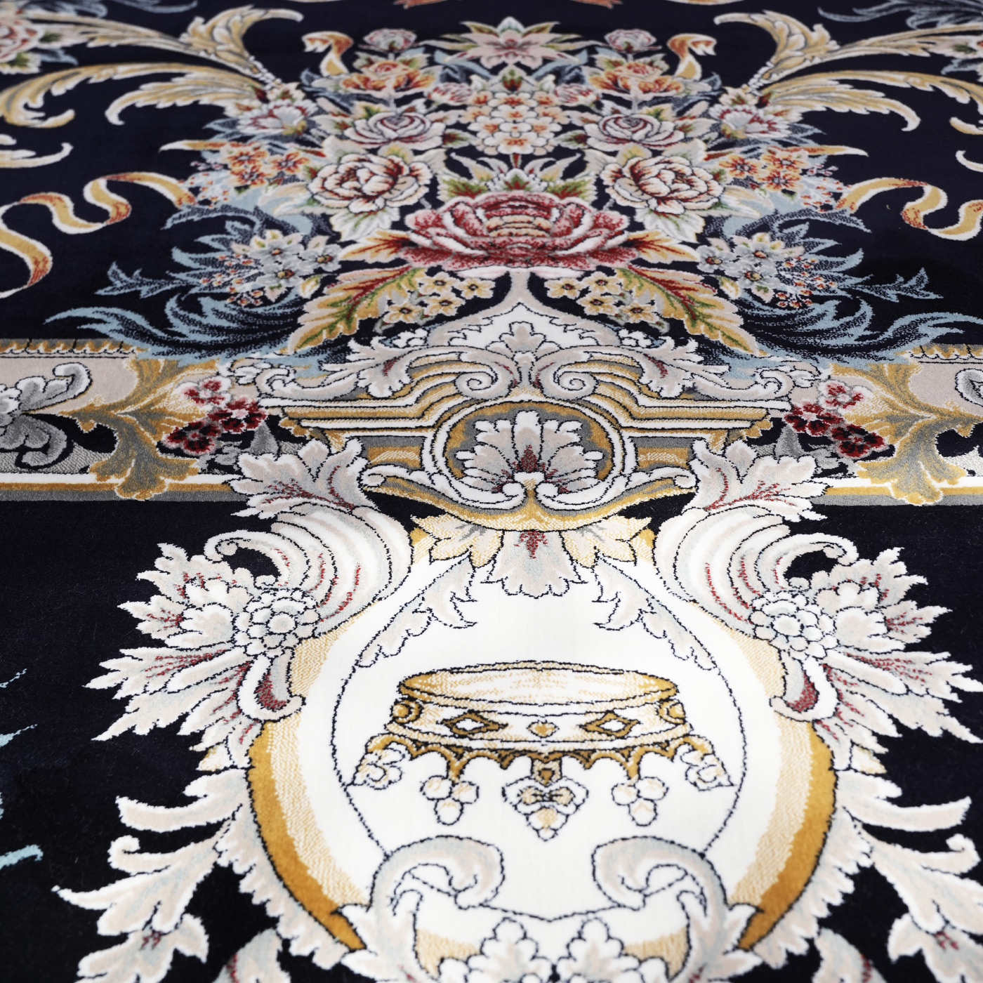 فرش ماشینی 1200 شانه تراکم 3600 گل برجسته طرح ویولت سرمه ای