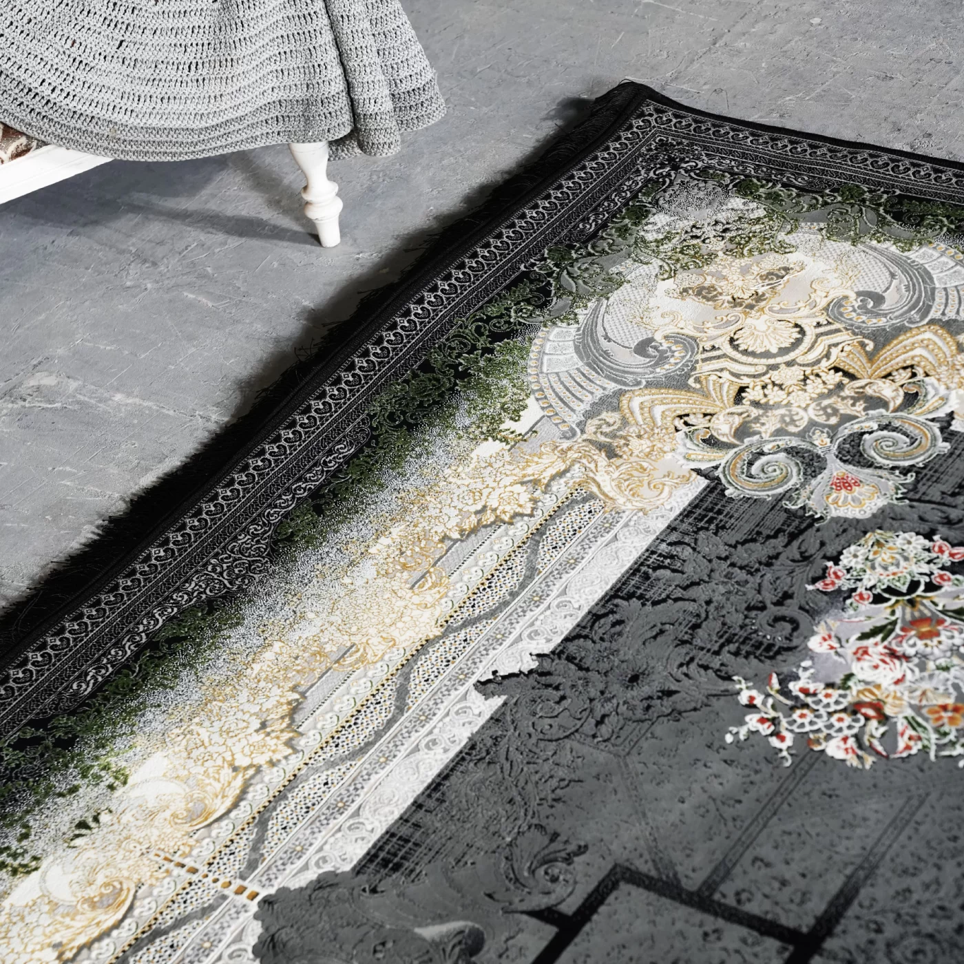 فرش ماشینی 1200 شانه تراکم 3600 گل برجسته طرح شاهنامه سرمه ای