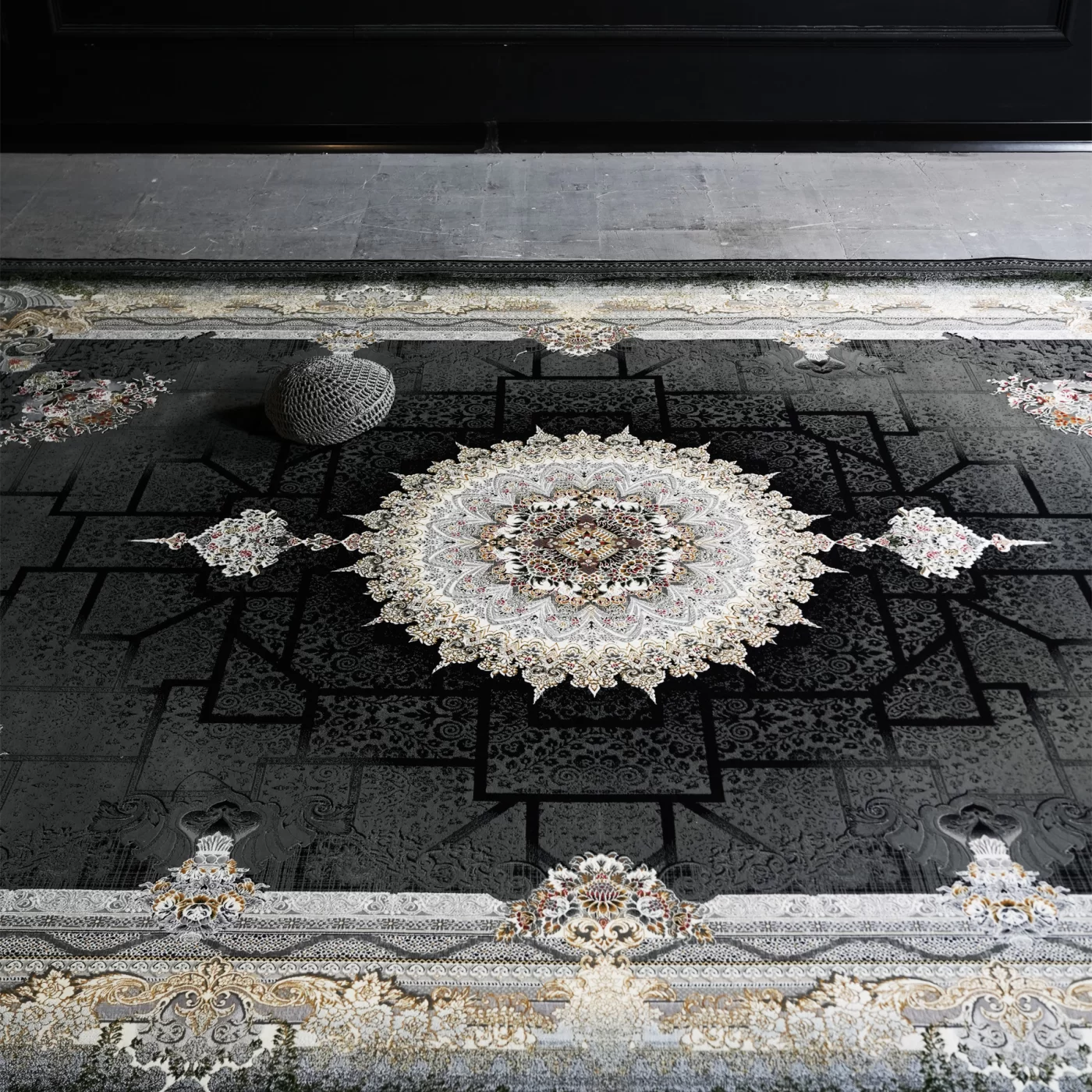 فرش ماشینی 1200 شانه تراکم 3600 گل برجسته طرح شاهنامه سرمه ای