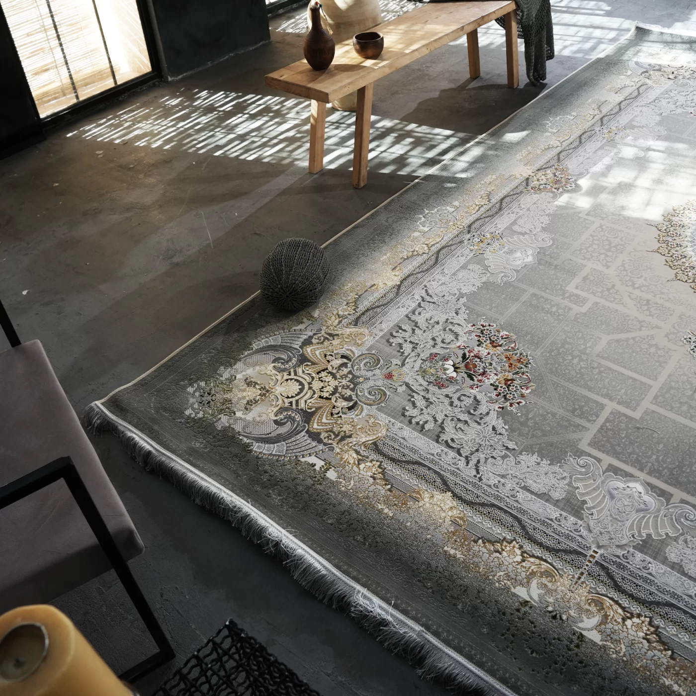 فرش ماشینی 1200 شانه تراکم 3600 گل برجسته طرح شاهنامه بژ