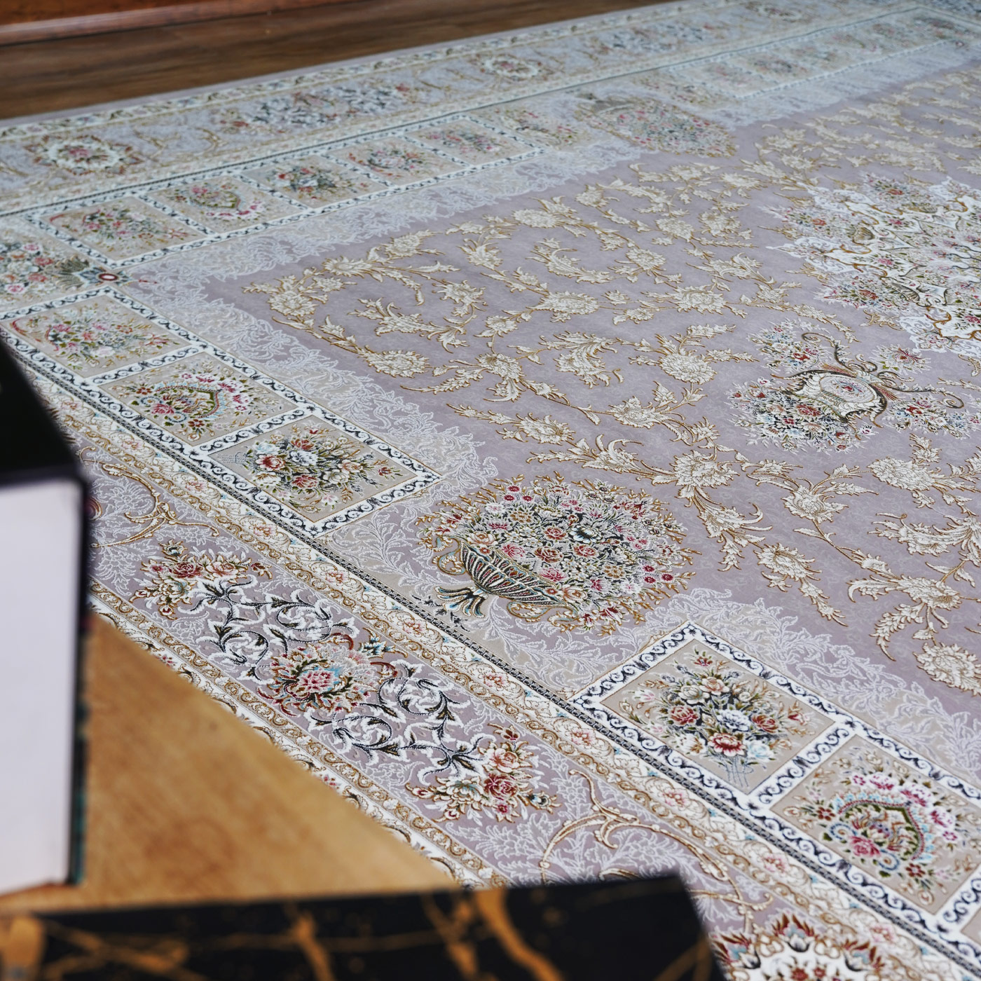 فرش ماشینی 1500 شانه تراکم 4500 برجسته طرح آلنا یاسی