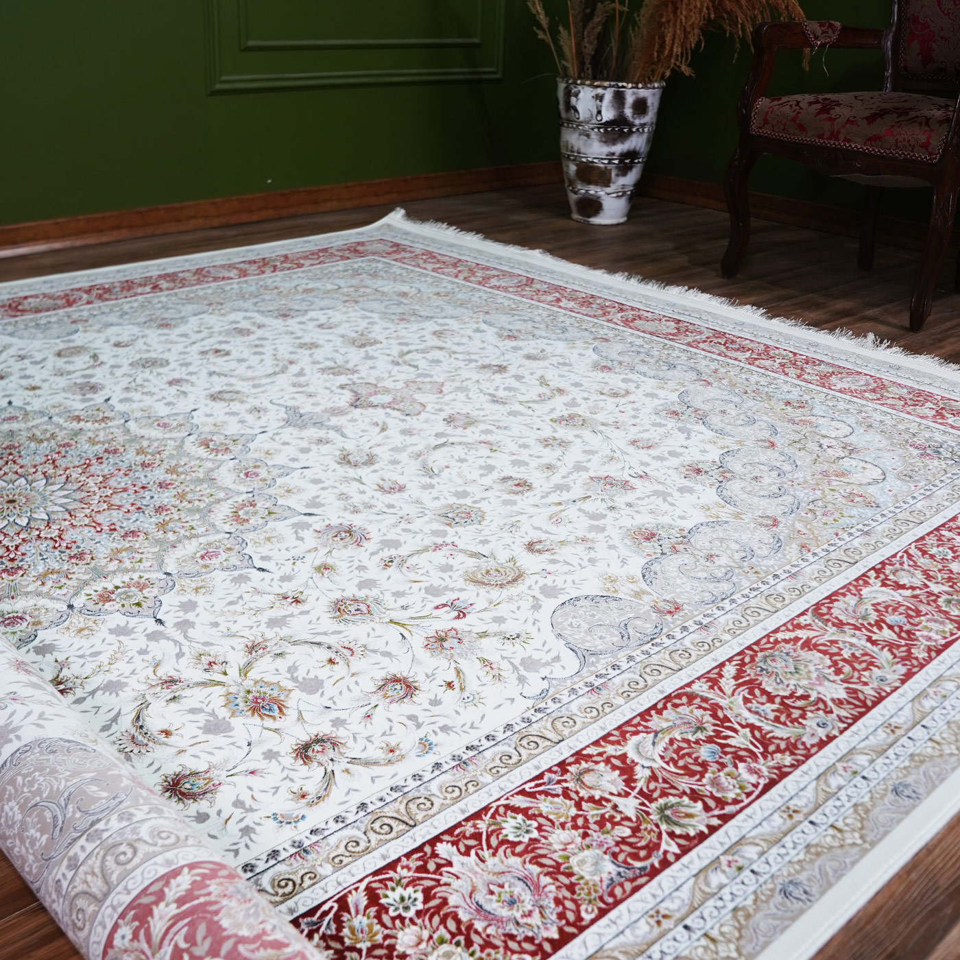 فرش ماشینی 1500 شانه تراکم 4500 برجسته طرح فروغ کرم حاشیه گلبهی