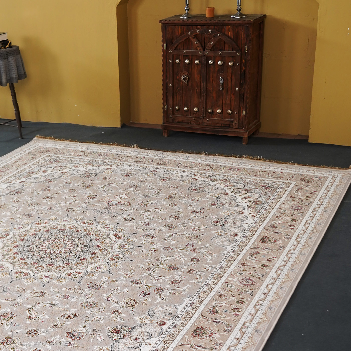 فرش ماشینی 1500 شانه تراکم 4500 برجسته طرح فروغ صدفی