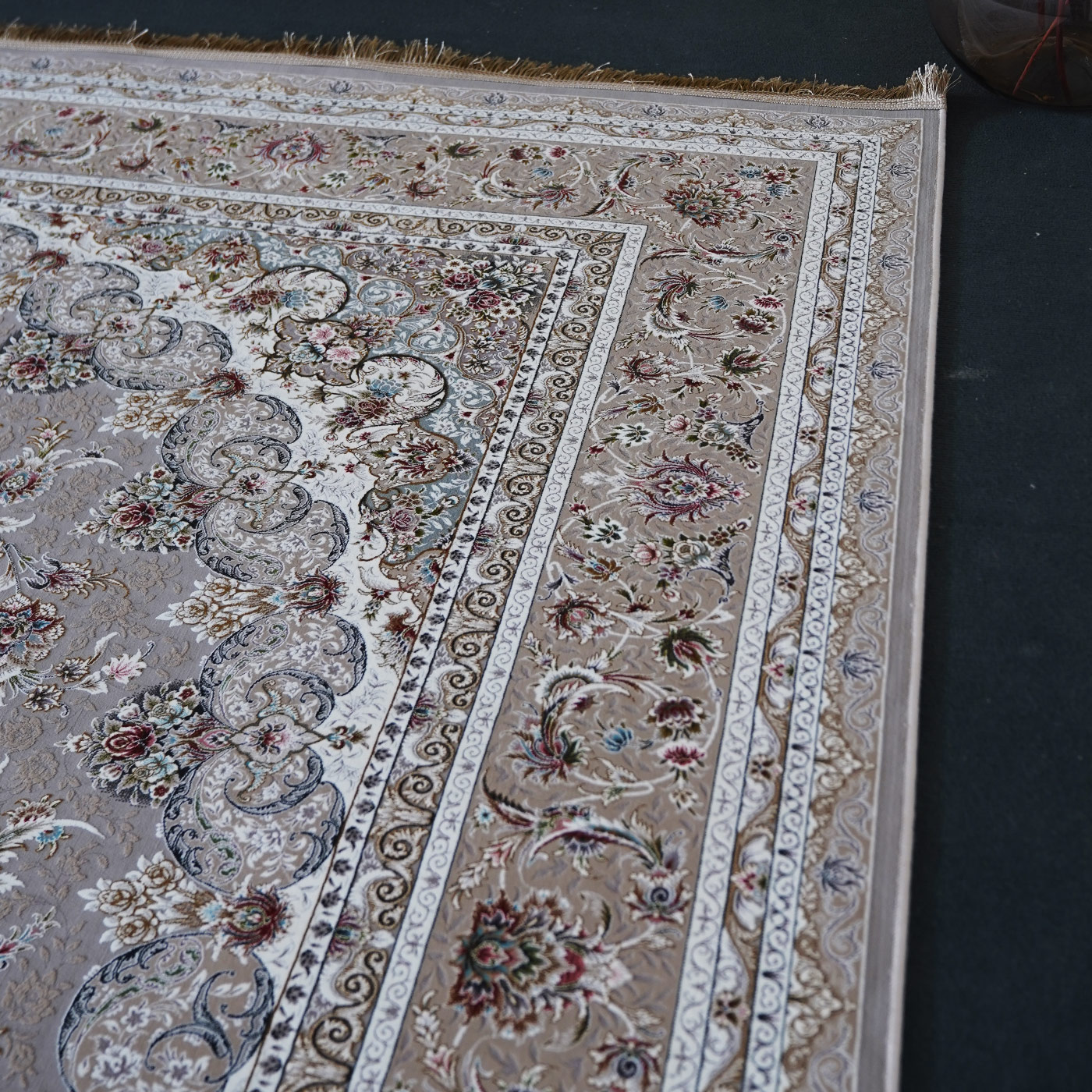 فرش ماشینی 1500 شانه تراکم 4500 برجسته طرح فروغ صدفی