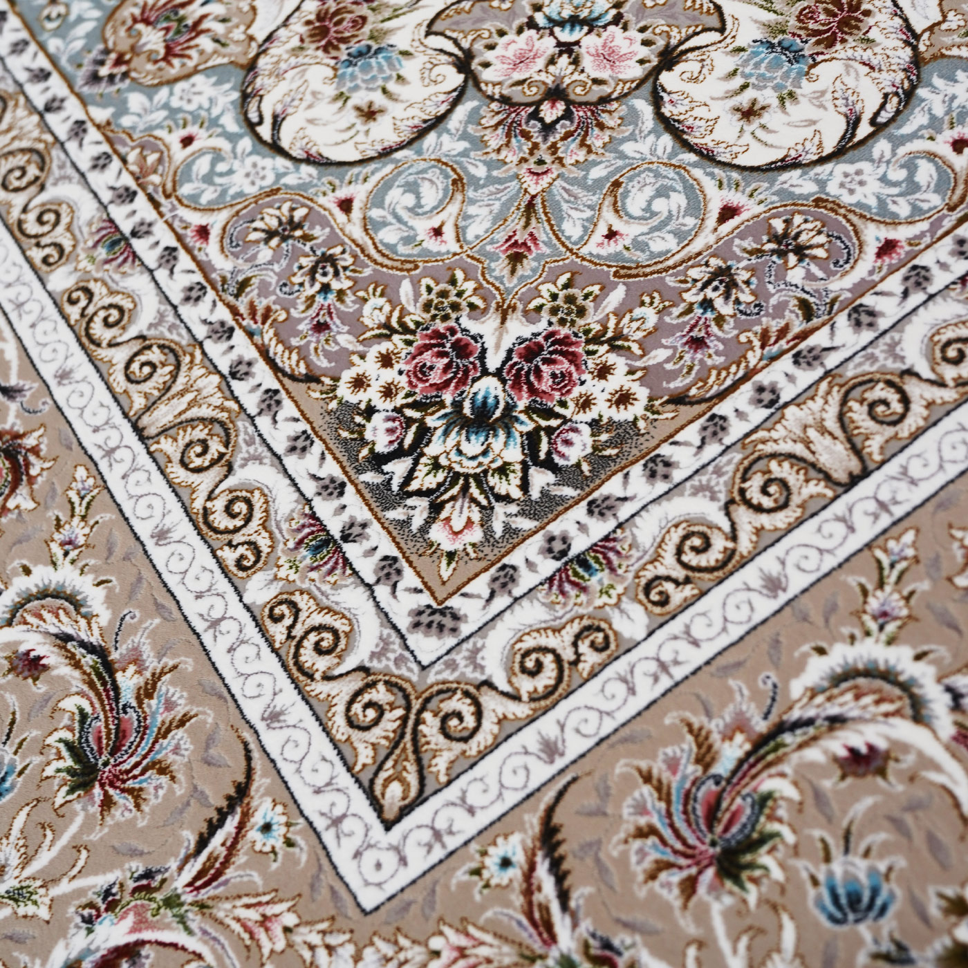 فرش ماشینی 1500 شانه تراکم 4500 برجسته طرح فروغ صدفی