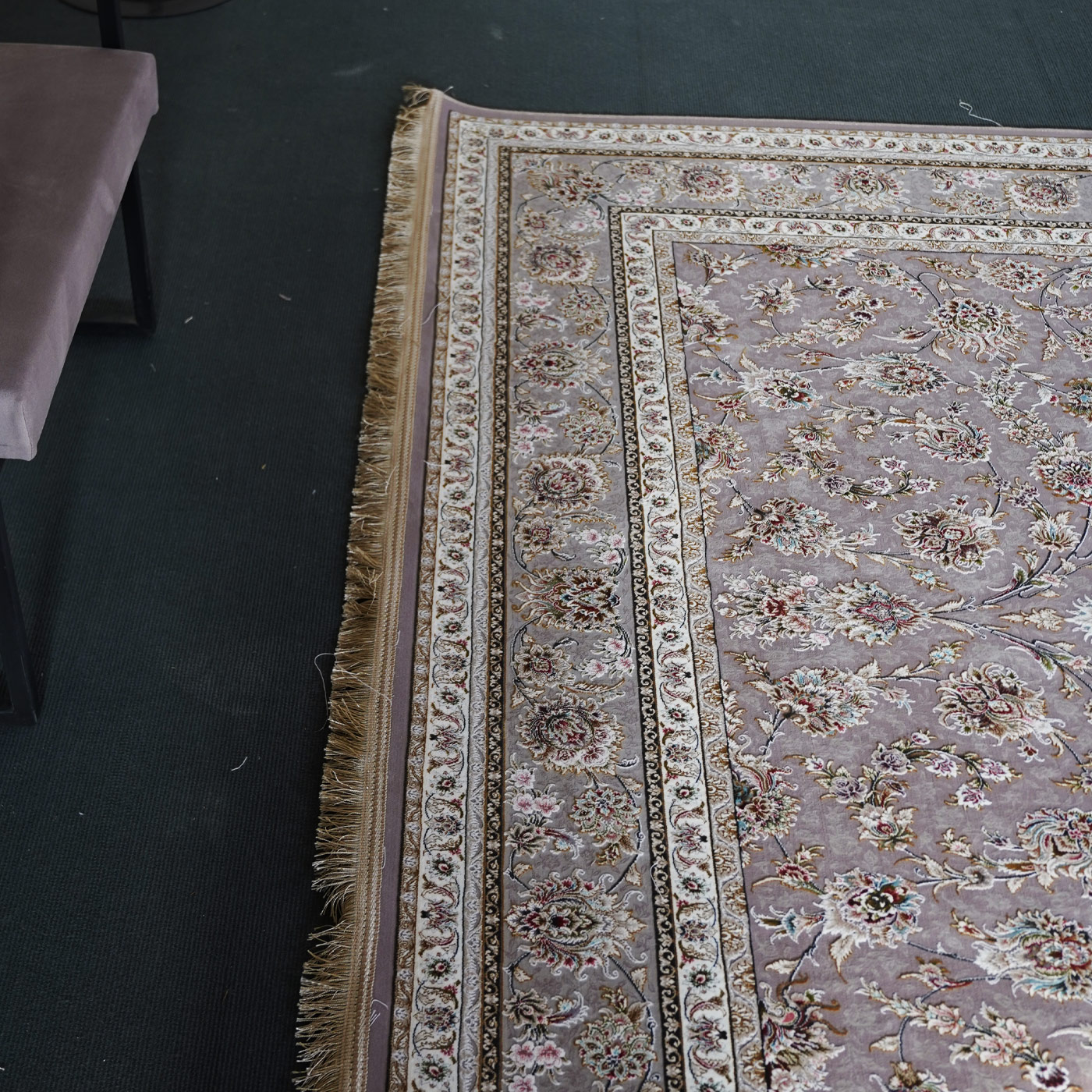 فرش ماشینی 1500 شانه تراکم 4500 برجسته طرح هدا یاسی طلایی