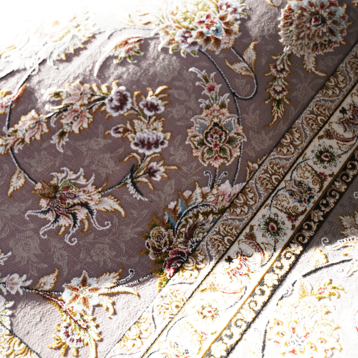 فرش ماشینی 1500 شانه تراکم 4500 برجسته طرح هدا یاسی طلایی