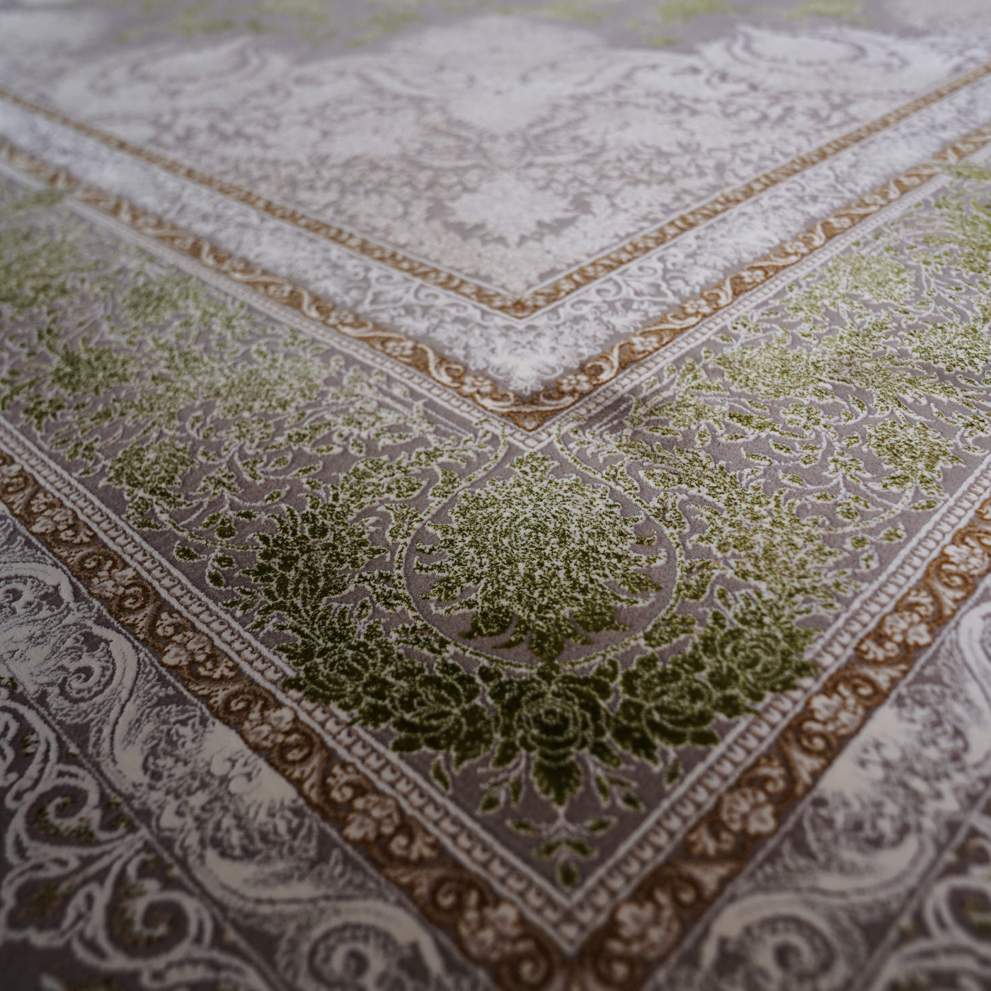 فرش ماشینی 1500 شانه تراکم 4500 برجسته طرح هدا یاسی سبز