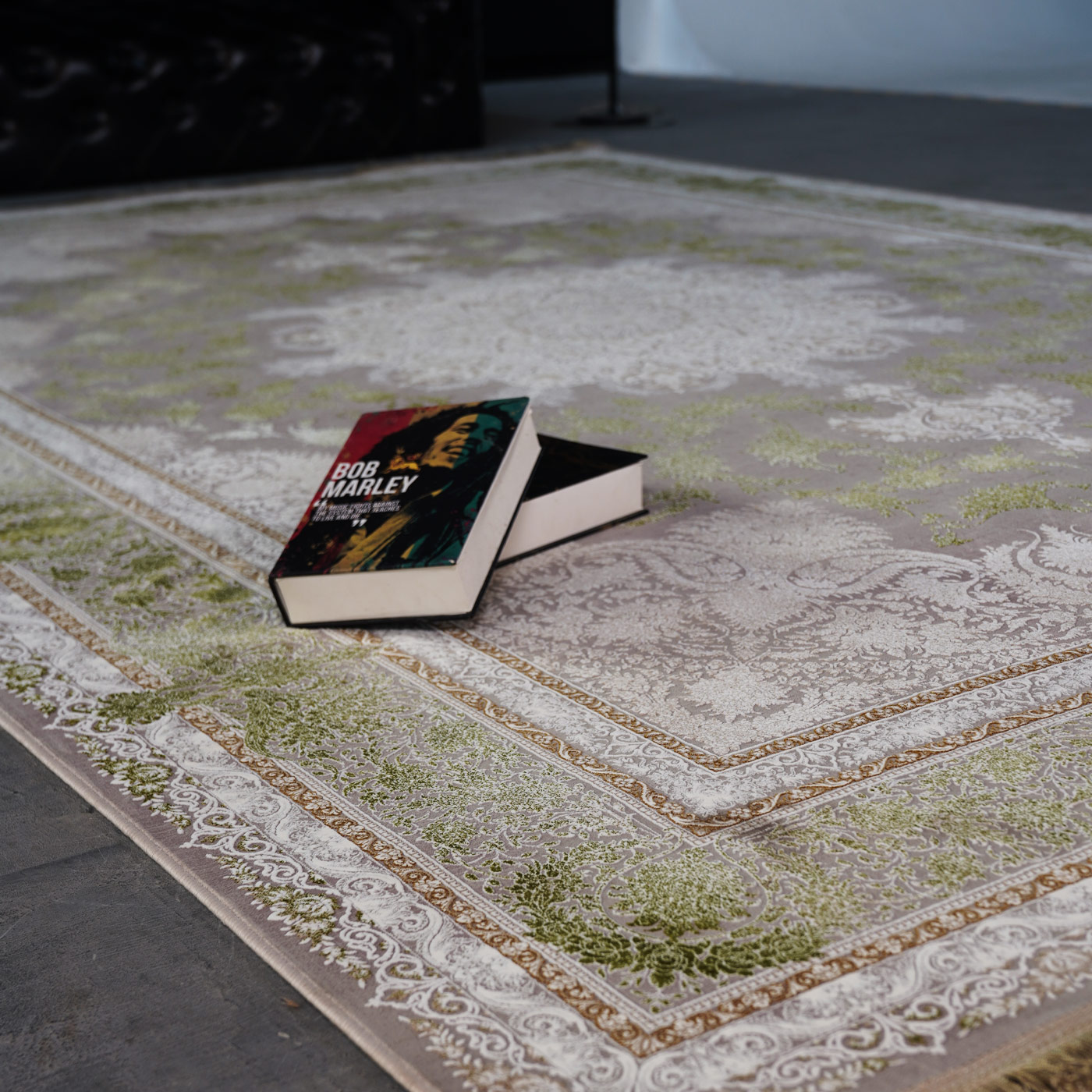 فرش ماشینی 1500 شانه تراکم 4500 برجسته طرح هدا یاسی سبز