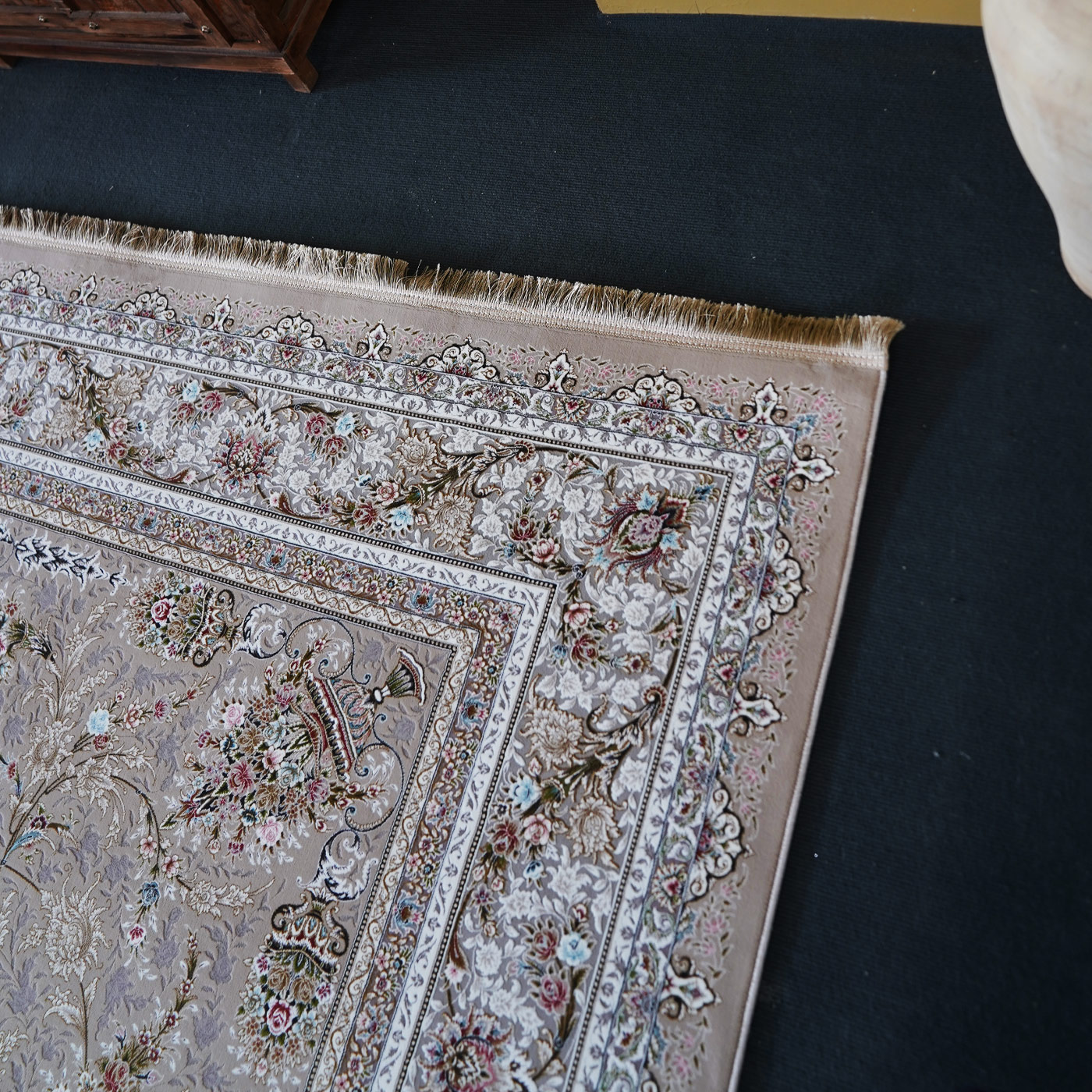 فرش ماشینی 1500 شانه تراکم 4500 برجسته طرح شروین بژ