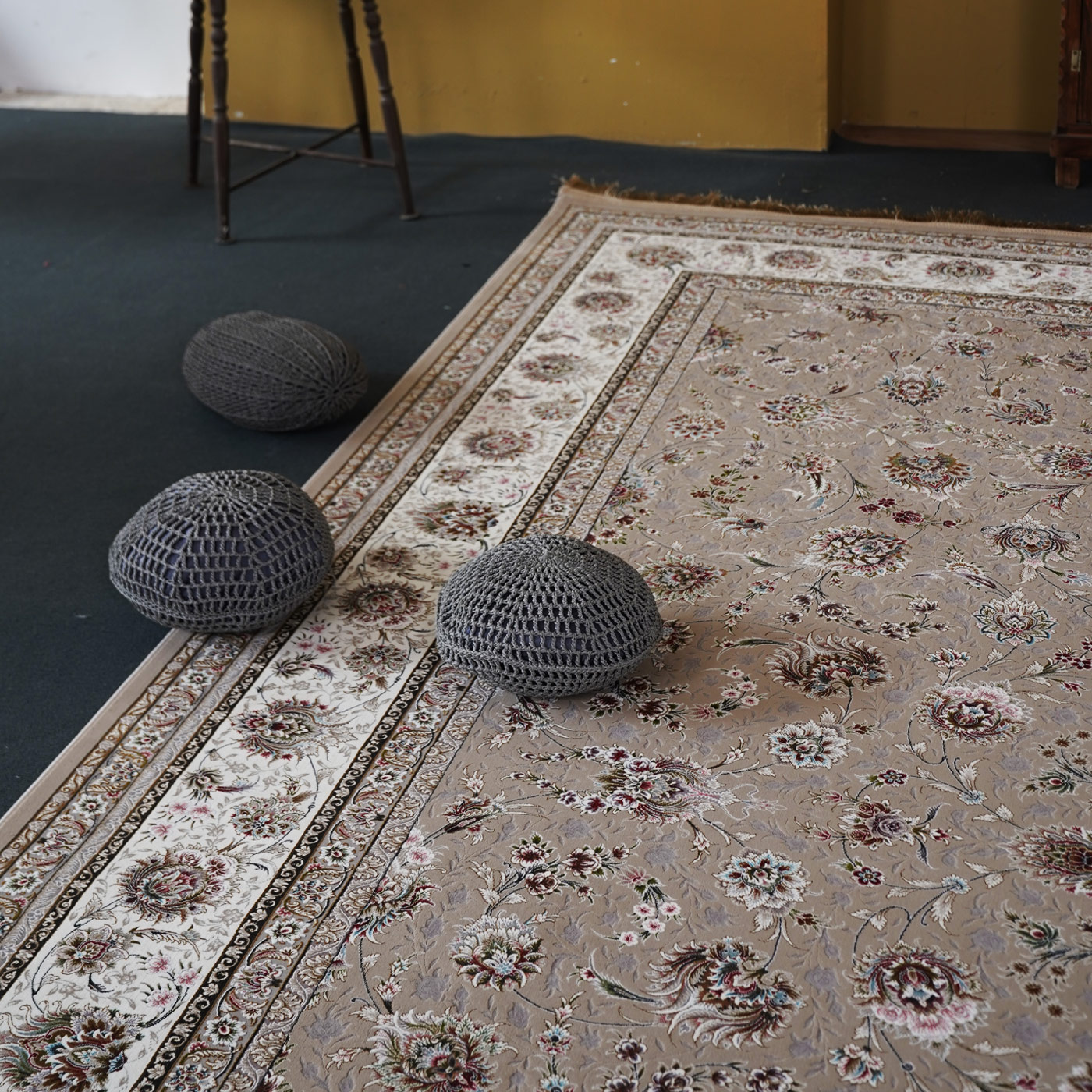 فرش ماشینی 1500 شانه تراکم 4500 برجسته طرح سیران بژ