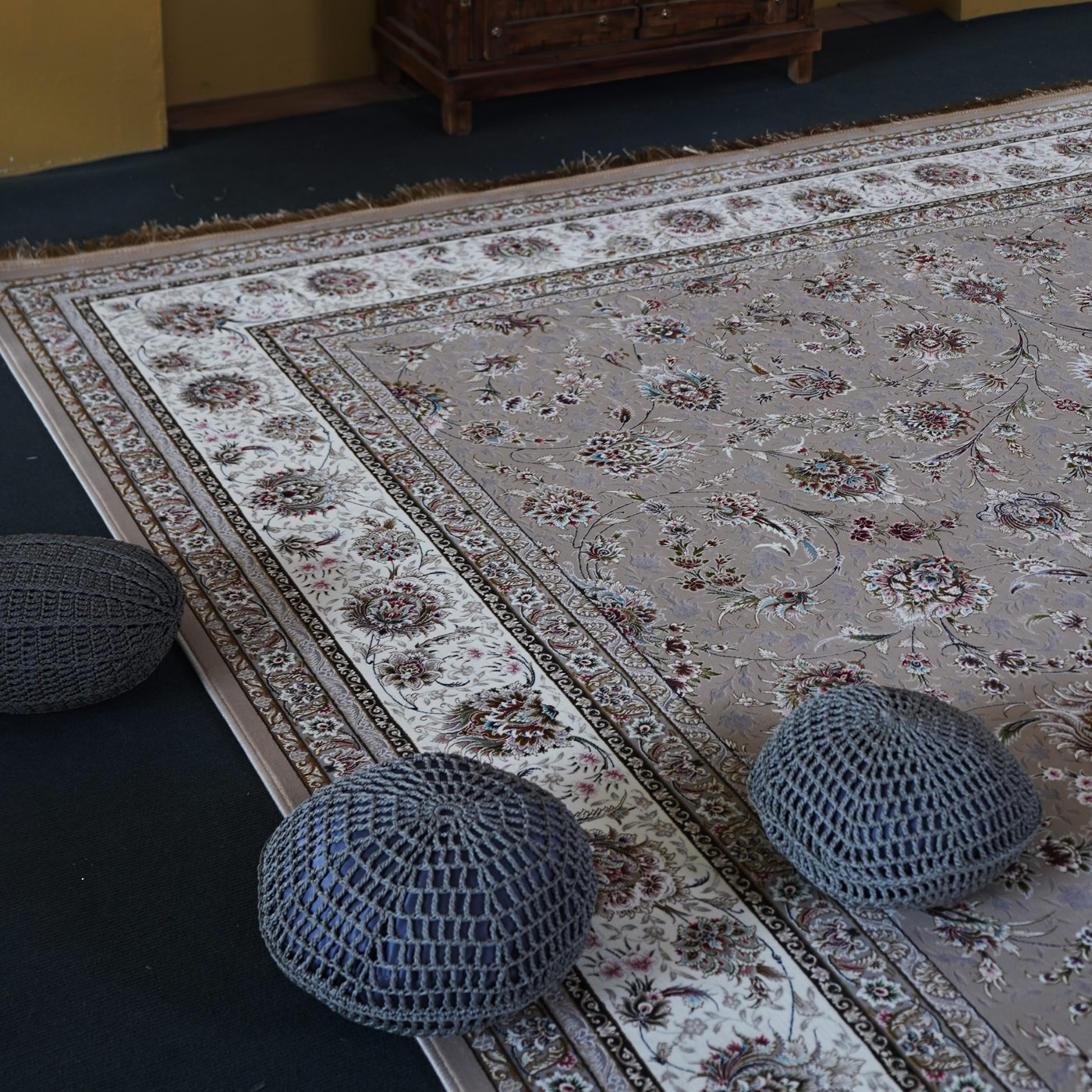 فرش ماشینی 1500 شانه تراکم 4500 برجسته طرح سیران بژ