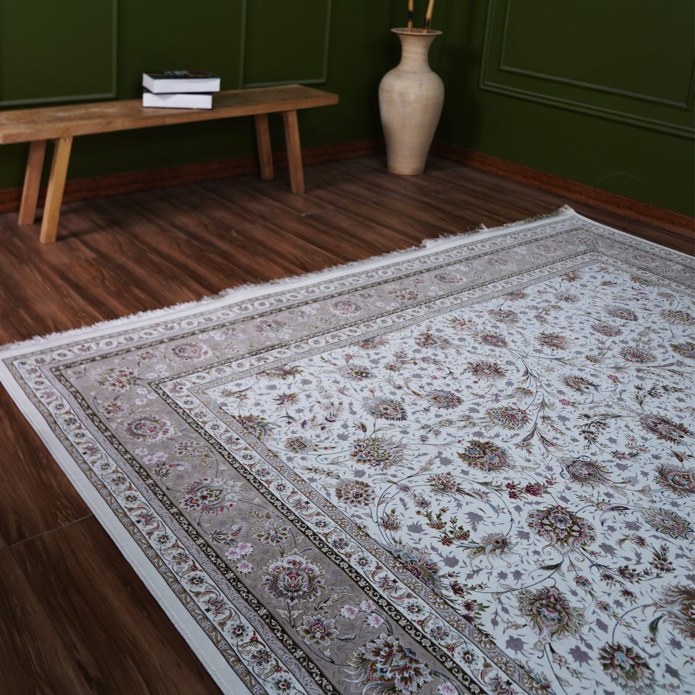 فرش ماشینی 1500 شانه تراکم 4500 برجسته طرح سیران کرم حاشیه بژ