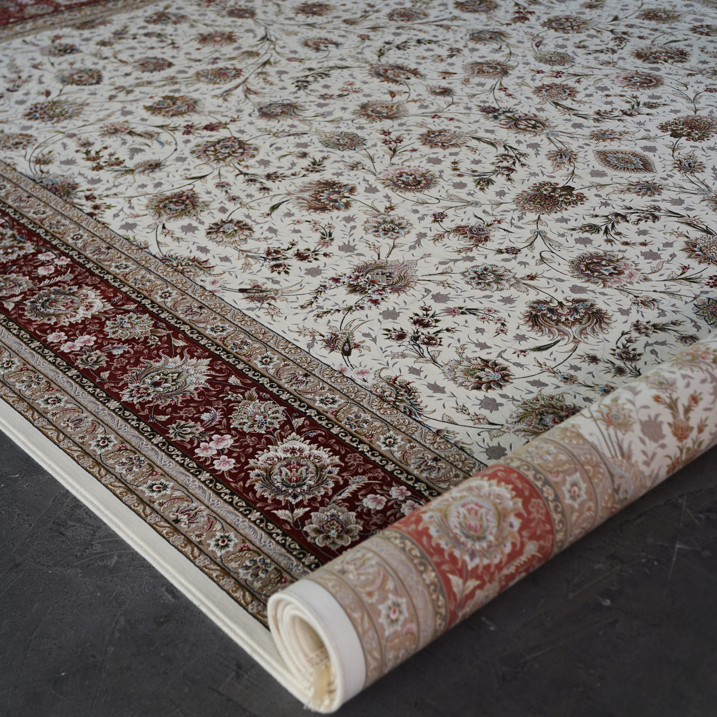 فرش ماشینی 1500 شانه تراکم 4500 برجسته طرح سیران کرم حاشیه گلبهی