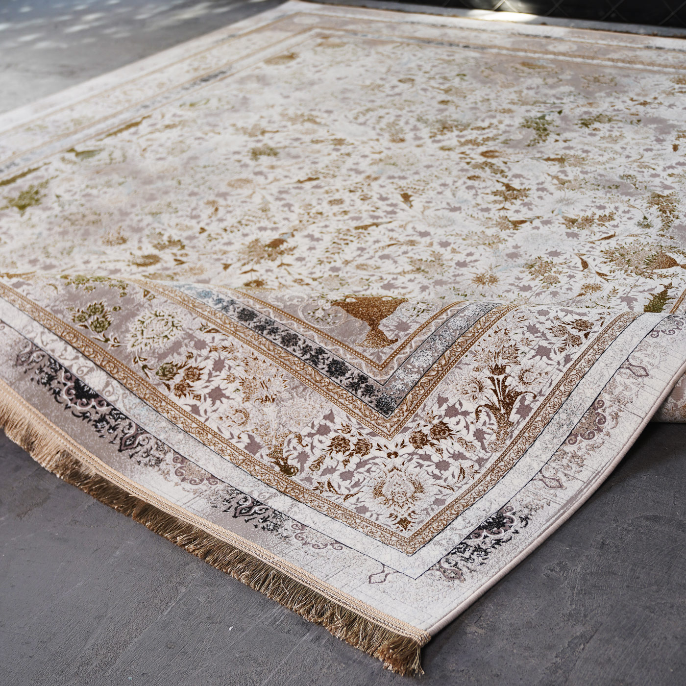 فرش ماشینی 1500 شانه تراکم 4500 برجسته طرح سولان کرم