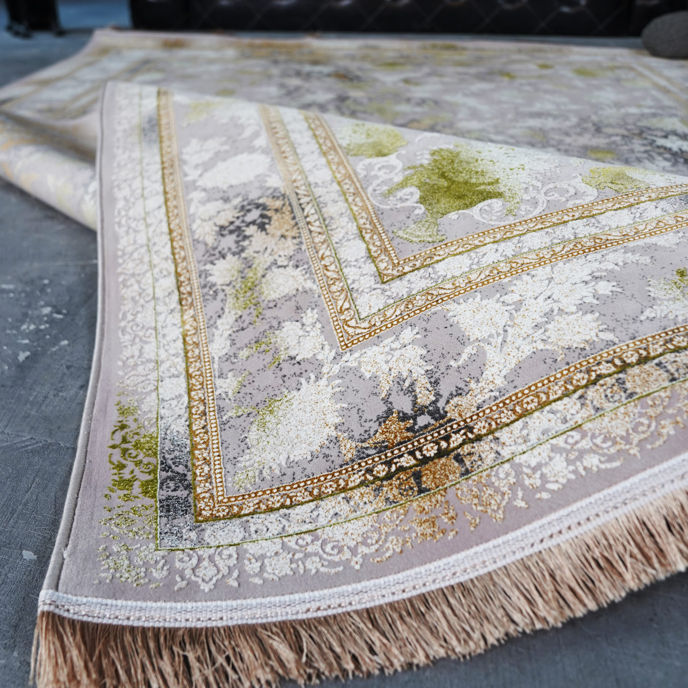 فرش ماشینی 1500 شانه تراکم 4500 برجسته طرح سولان یاسی