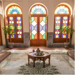 فرش ماشینی 700 شانه تراکم 2550 طرح 2122 سبز ترمه ای - بازارفرش - فرش 700 شانه