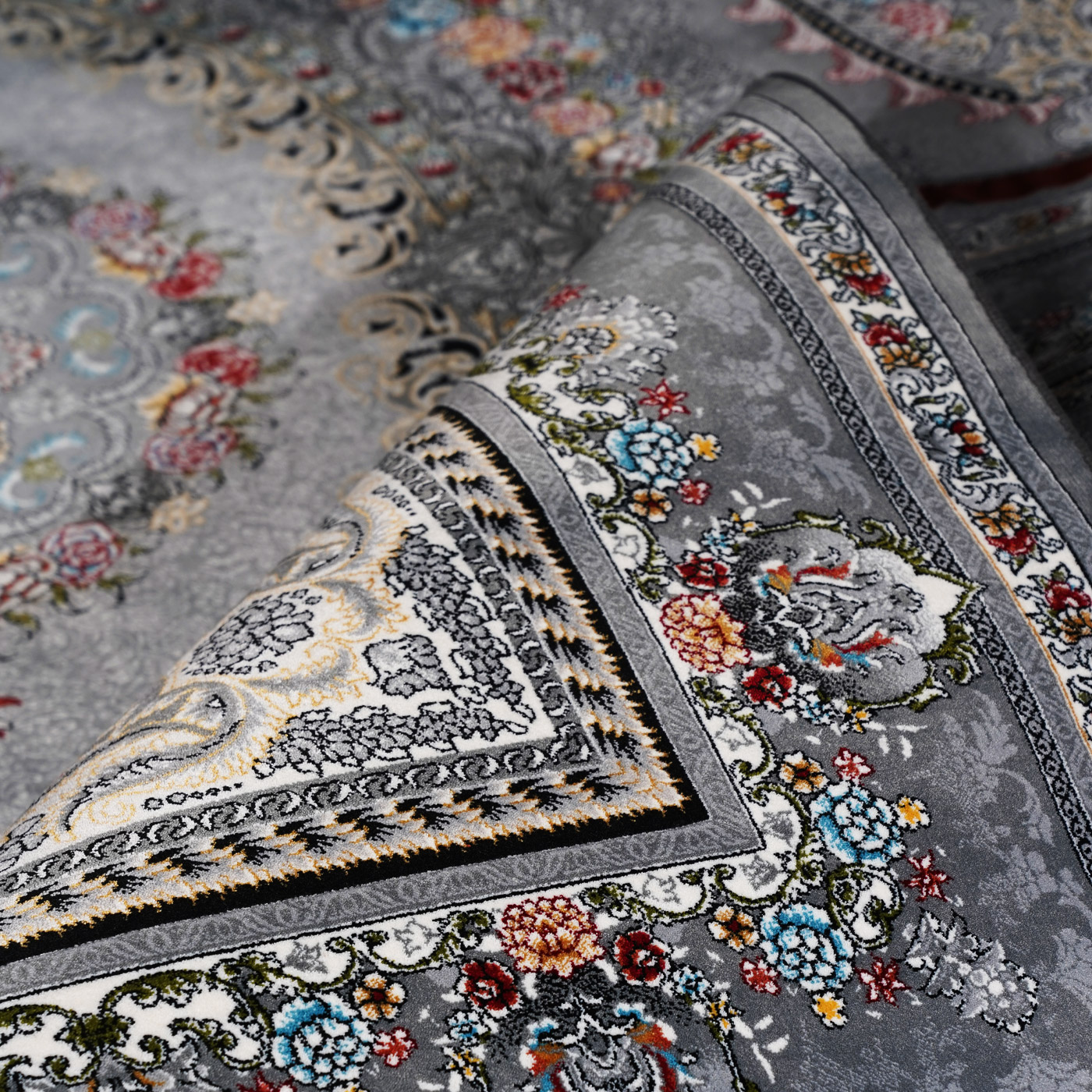 فرش ماشینی 700 شانه تراکم 2550 طرح ارمغان نقره ای