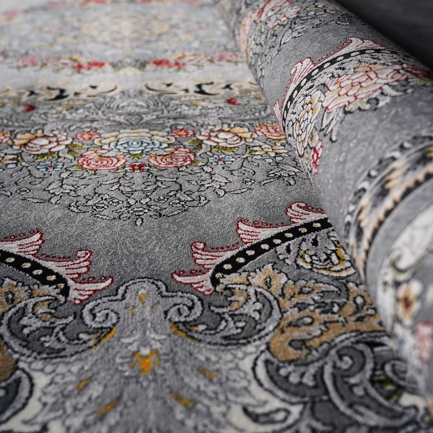 فرش ماشینی 700 شانه تراکم 2550 طرح ارمغان نقره ای