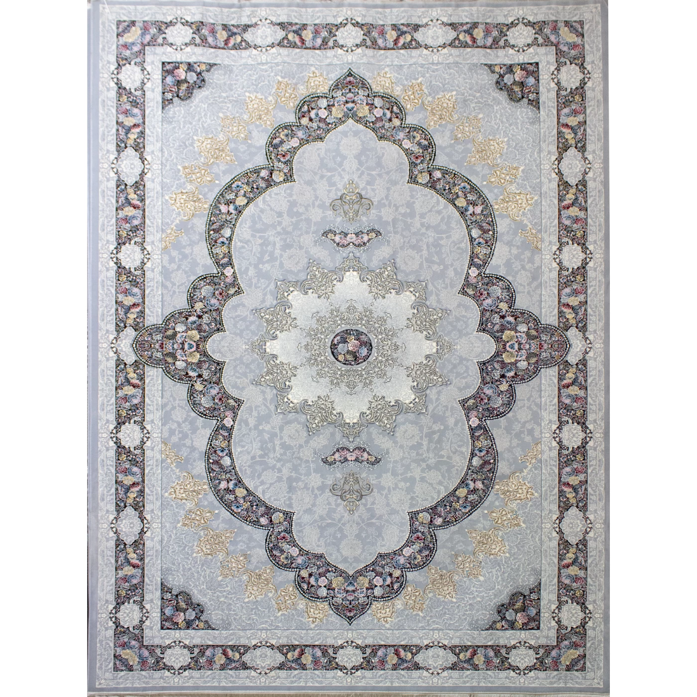 فرش ماشینی ۷۰۰ شانه تراکم ۲۵۵۰ طرح اروانا نقره ای