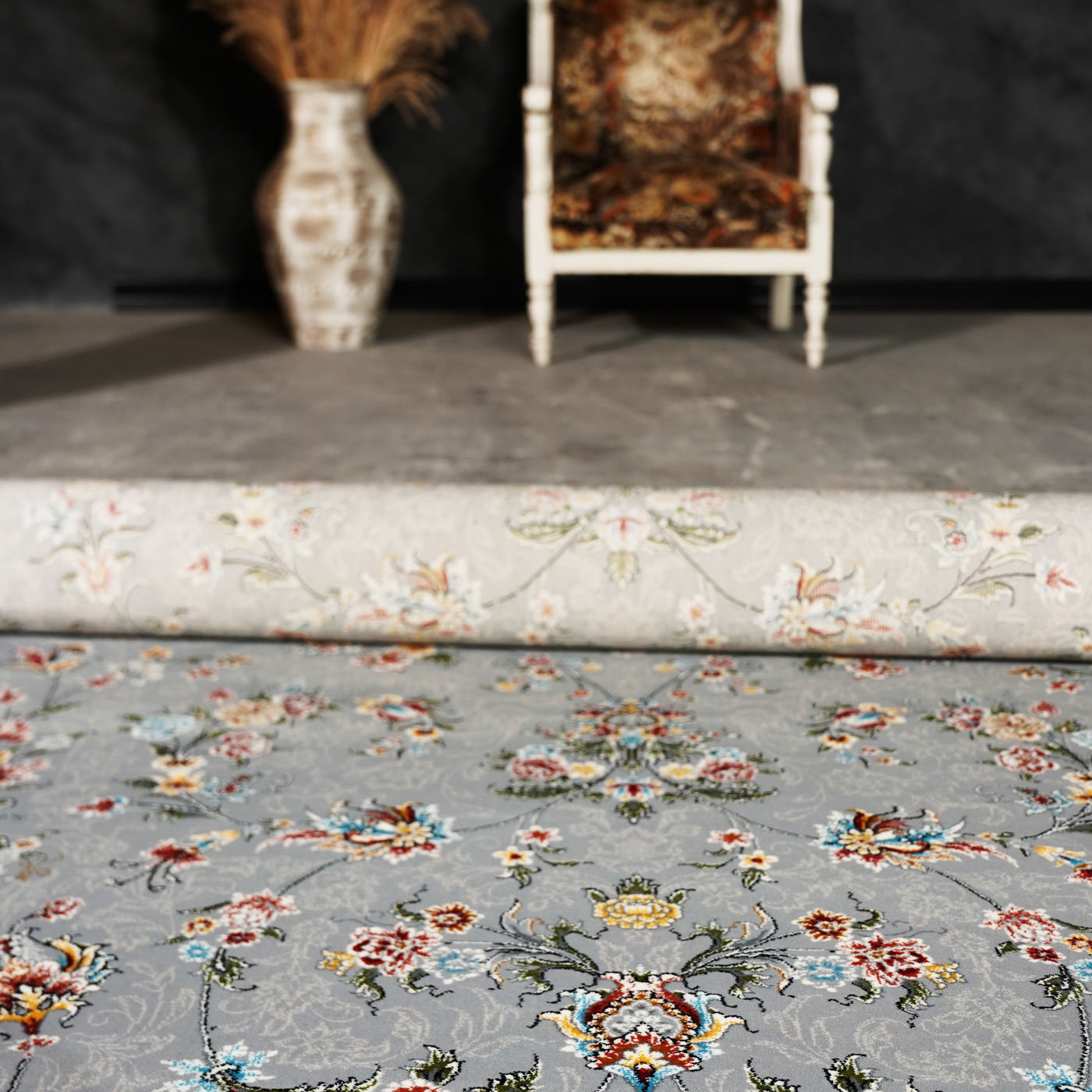 فرش ماشینی 700 شانه تراکم 2550 طرح آتیلا نقره ای