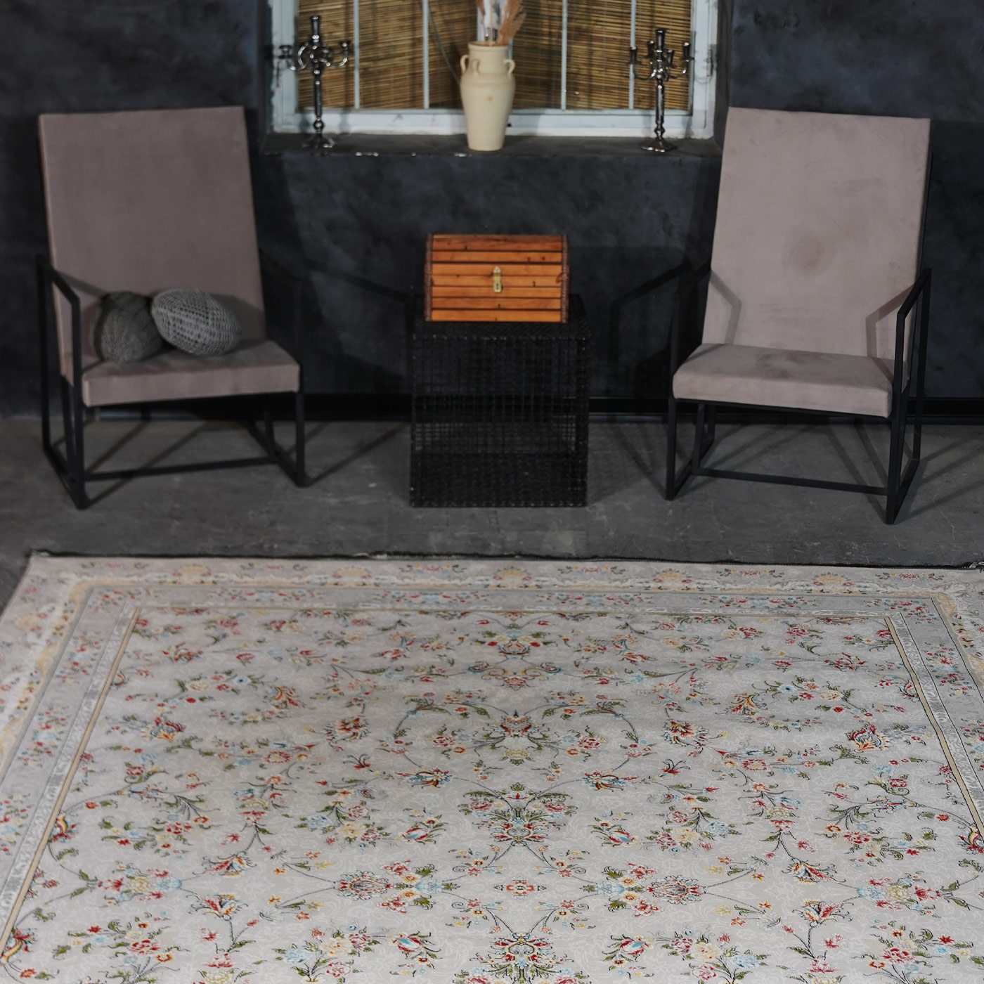 فرش ماشینی 700 شانه تراکم 2550 طرح آتیلا سیلور