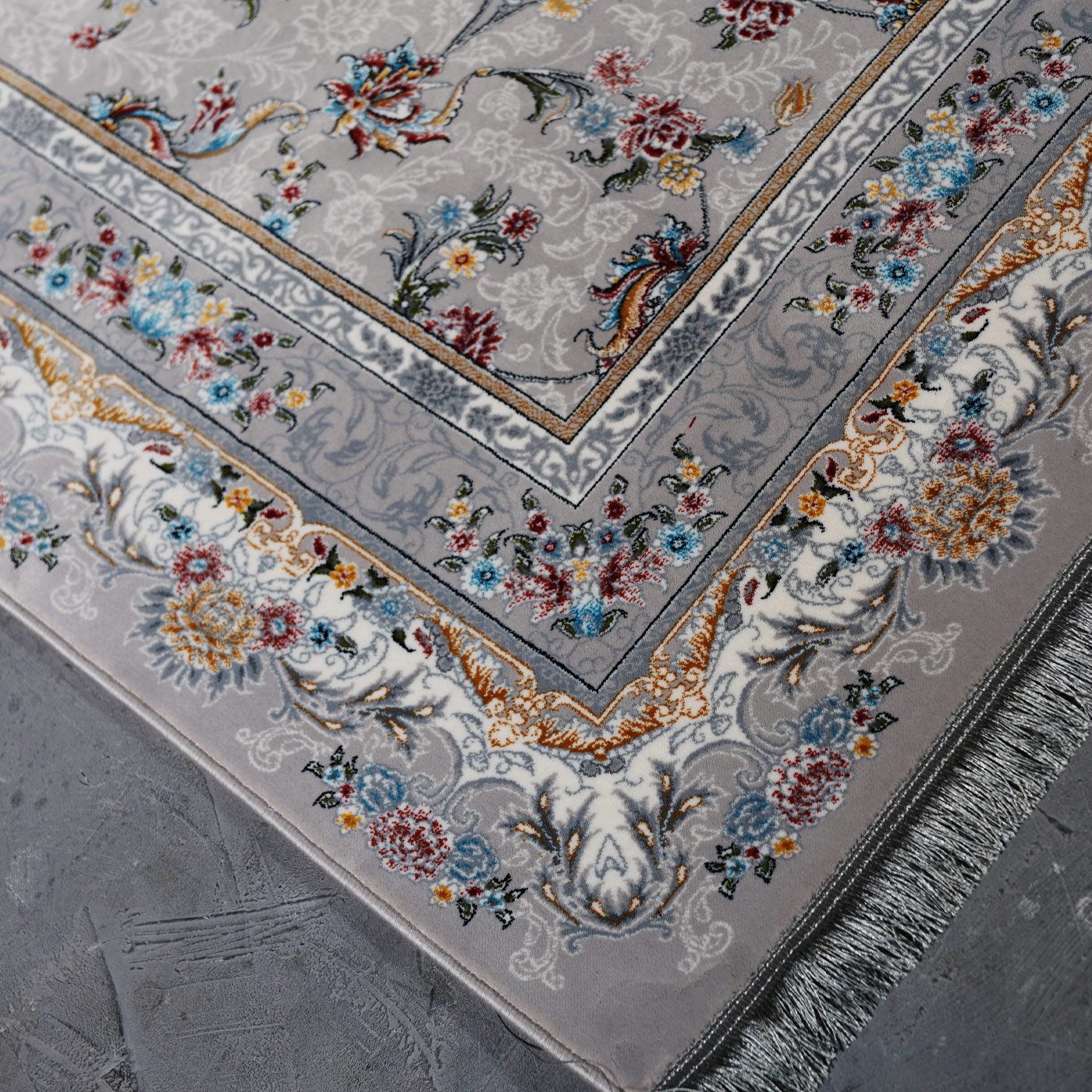 فرش ماشینی 700 شانه تراکم 2550 طرح آتیلا سیلور