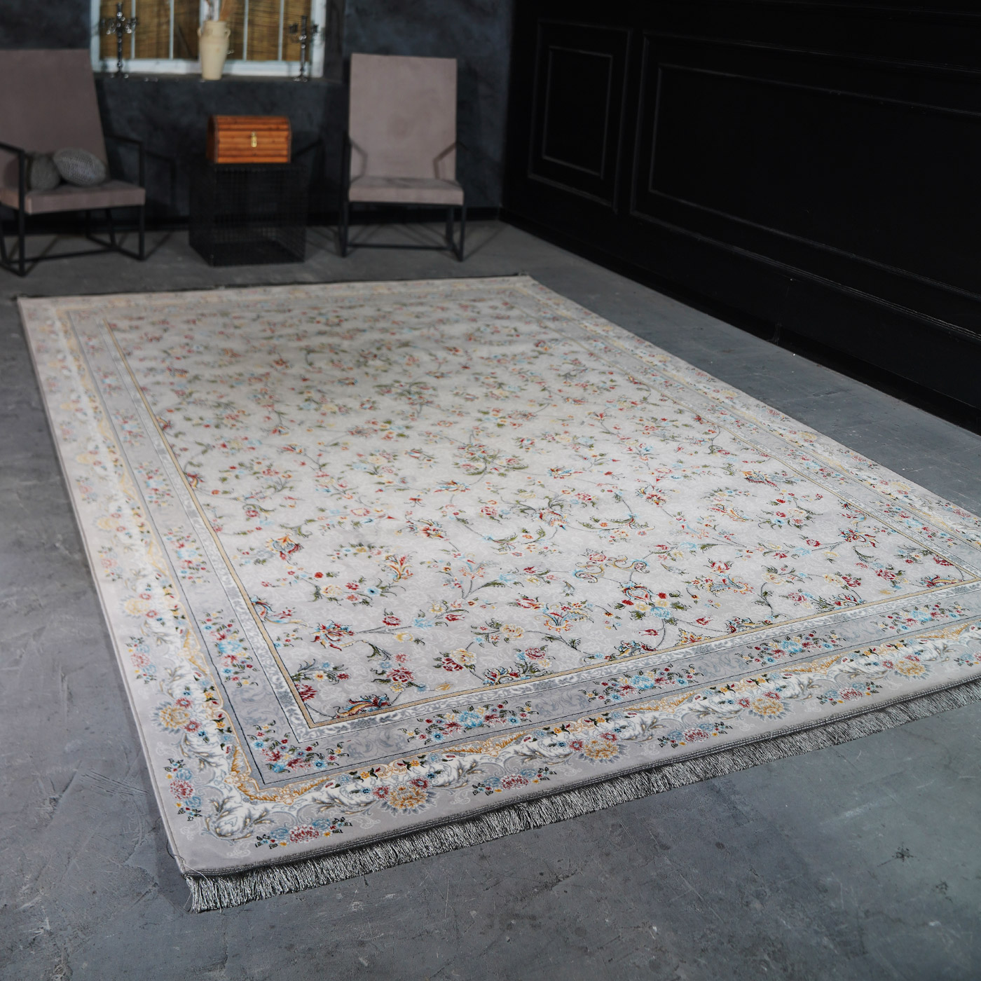 فرش ماشینی 700 شانه تراکم 2550 طرح آتیلا سیلور