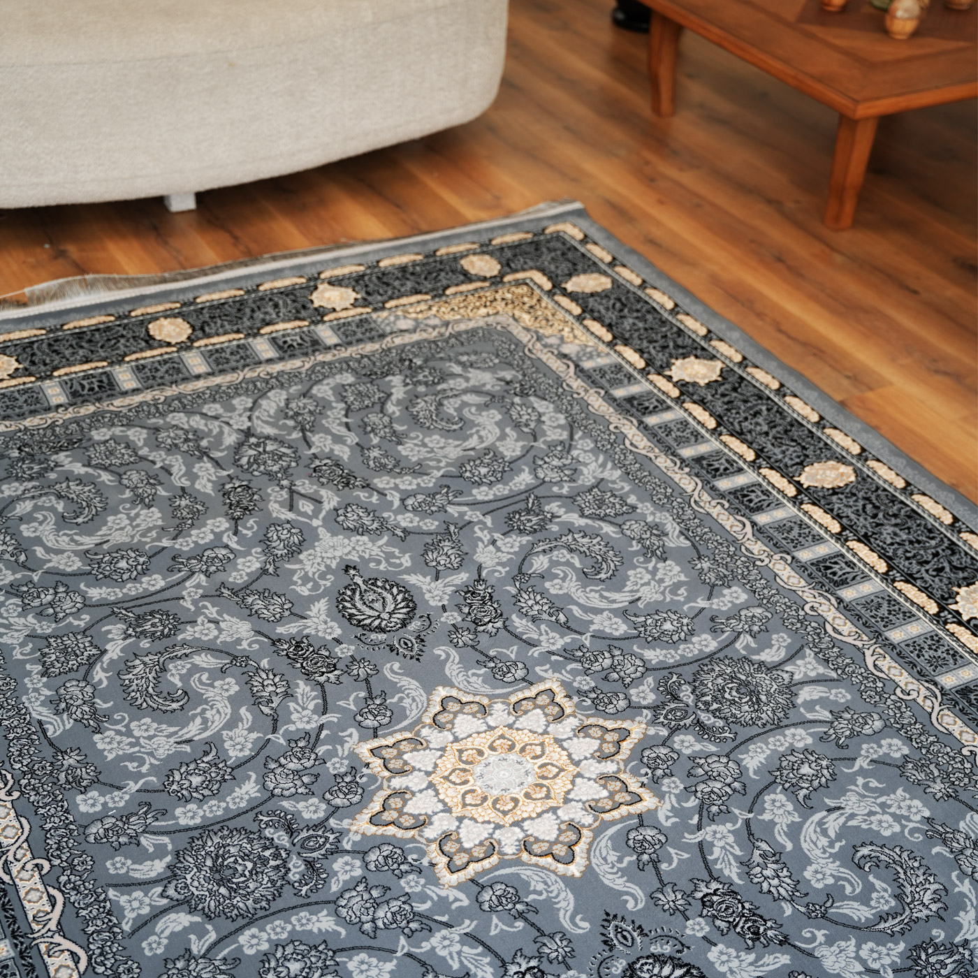 فرش ماشینی 700 شانه تراکم 2550 طرح دایان دودی