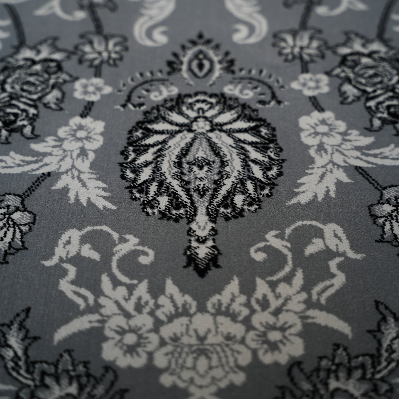 فرش ماشینی 700 شانه تراکم 2550 طرح دایان دودی