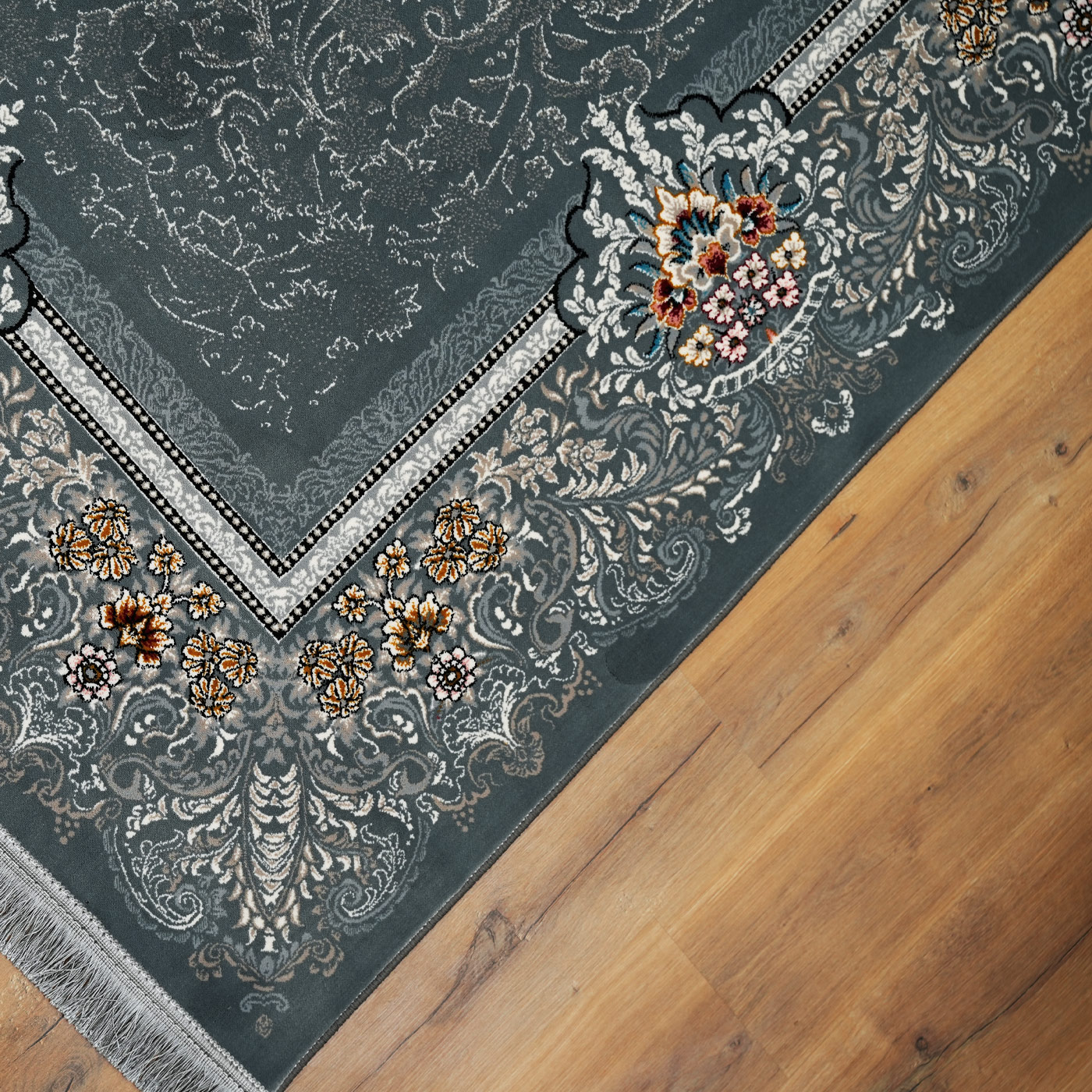 فرش ماشینی 700 شانه تراکم 2550 طرح دنیز دودی