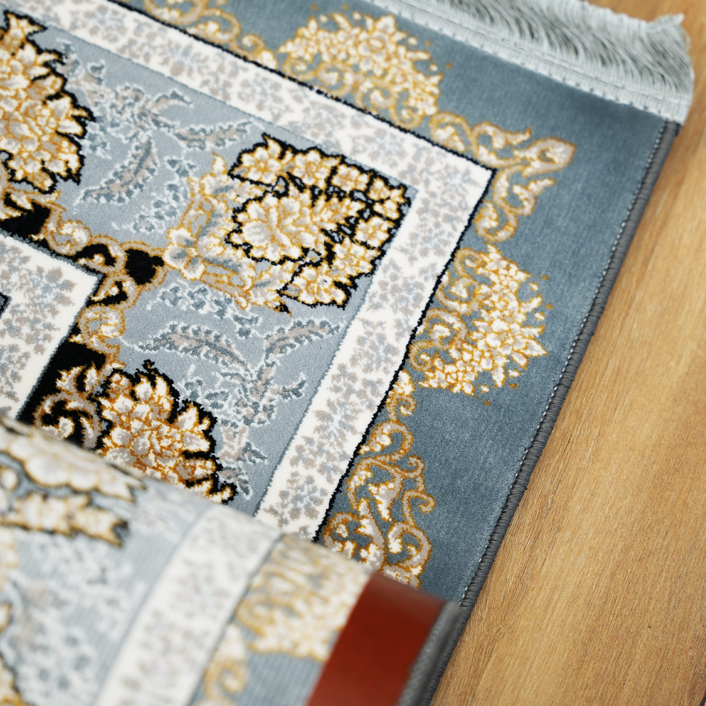 فرش ماشینی 700 شانه تراکم 2550 طرح دنیز دودی