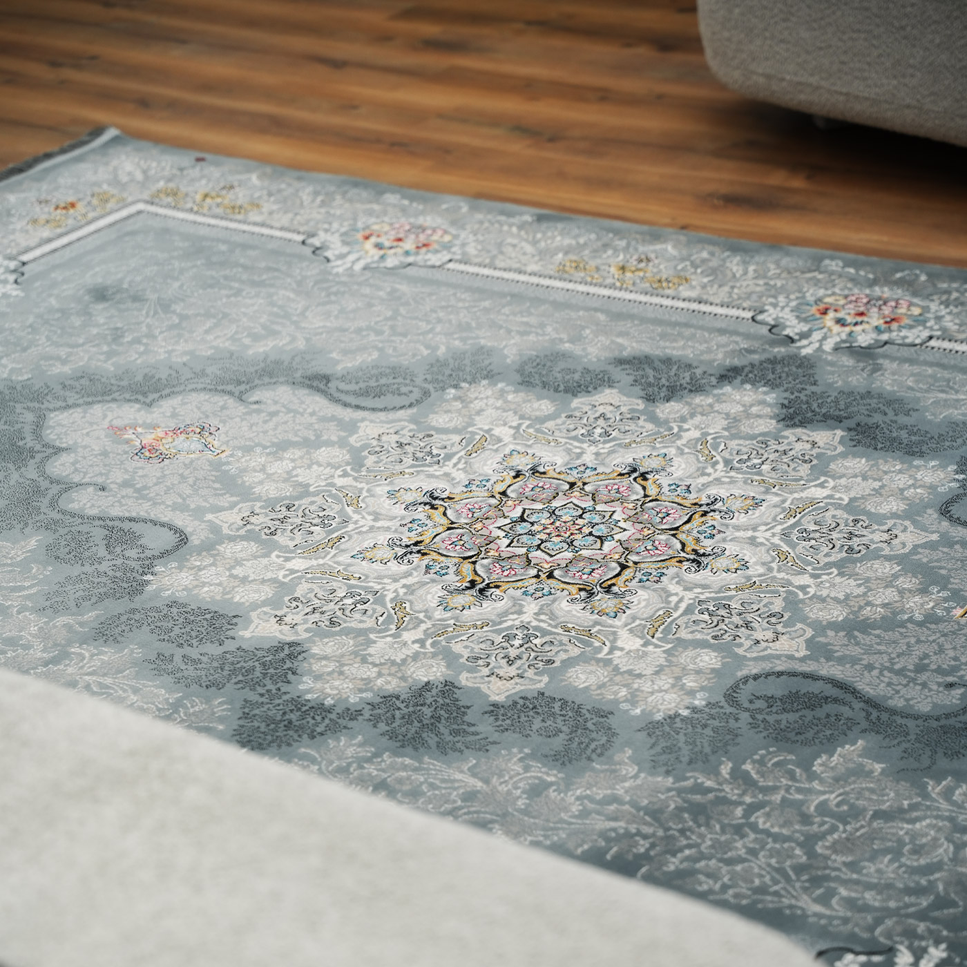 فرش ماشینی 700 شانه تراکم 2550 طرح دنیز دودی