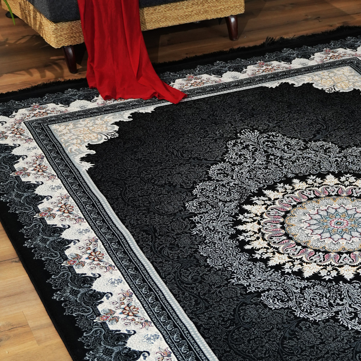 فرش ماشینی 700 شانه تراکم 2550 طرح دلاریس سرمه ای