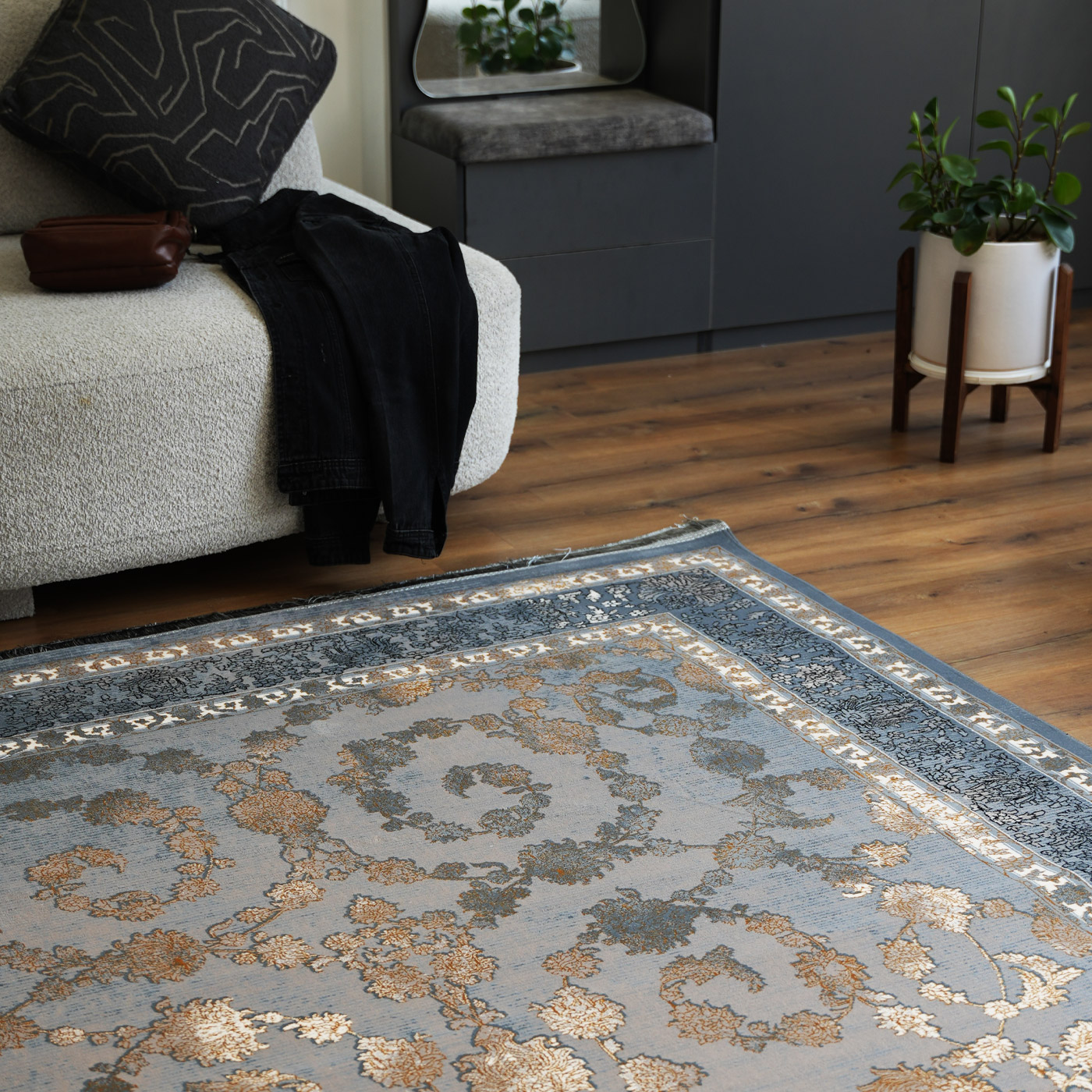 فرش ماشینی 700 شانه تراکم 2550 طرح السا دودی