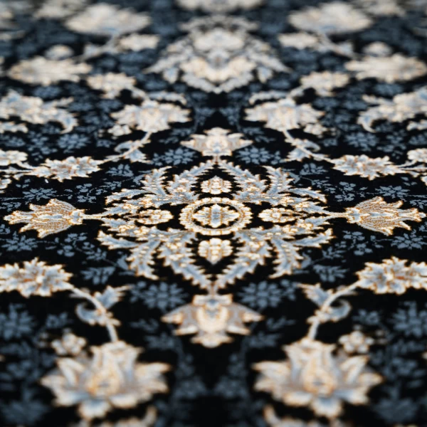 سجادة صناعية 700 عقدة عرضية 2550 عقدة طولية تصميم فرنوش أزرق كحلي